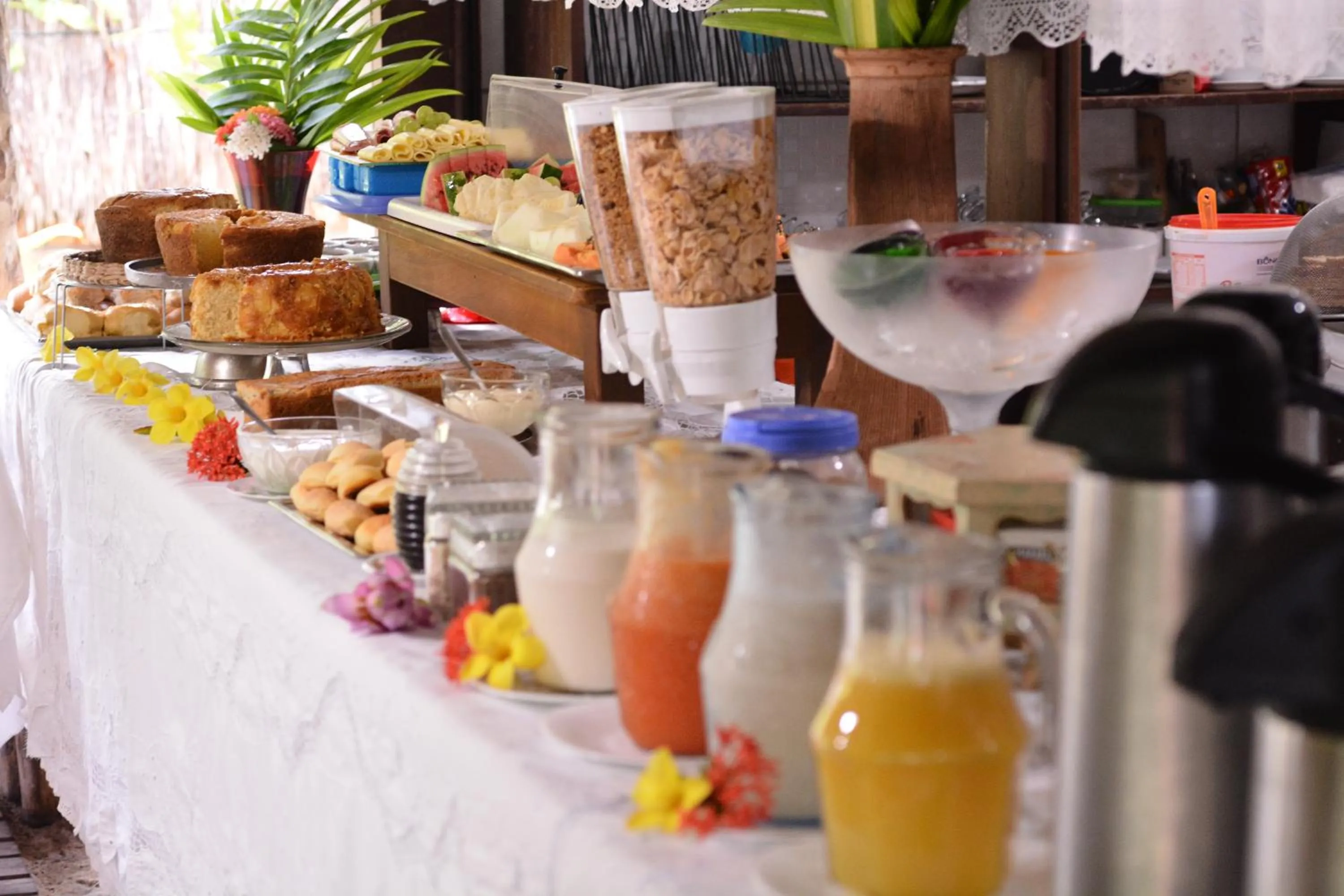 Buffet breakfast in Encantes do Nordeste