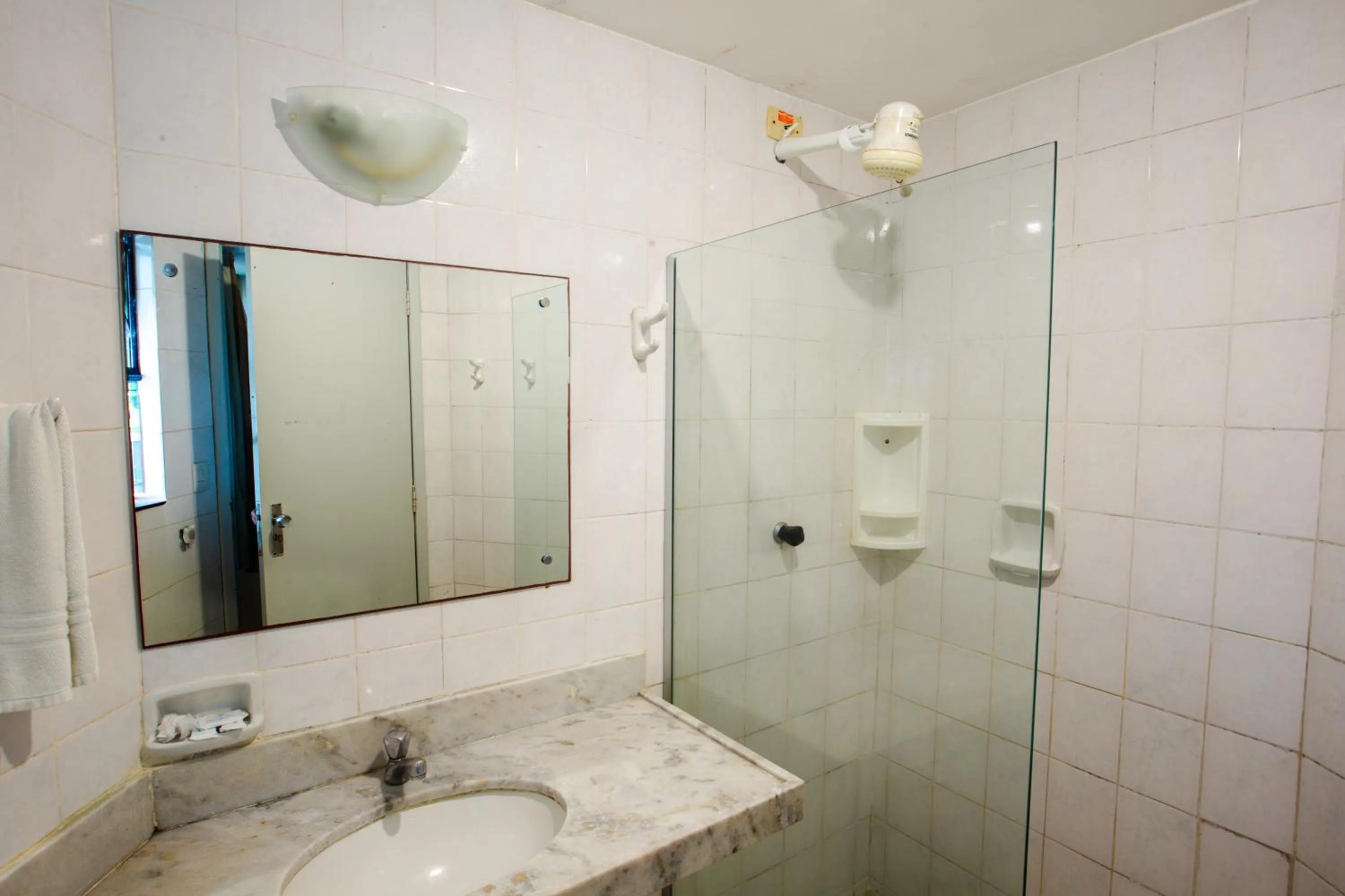 Bathroom in Rede Andrade Baía Dos Corais