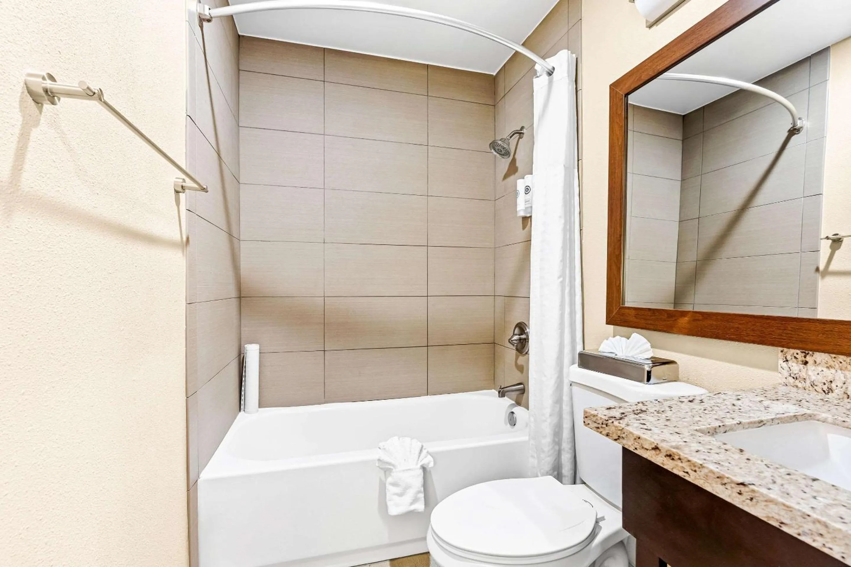 Bedroom in Comfort Inn Modesto