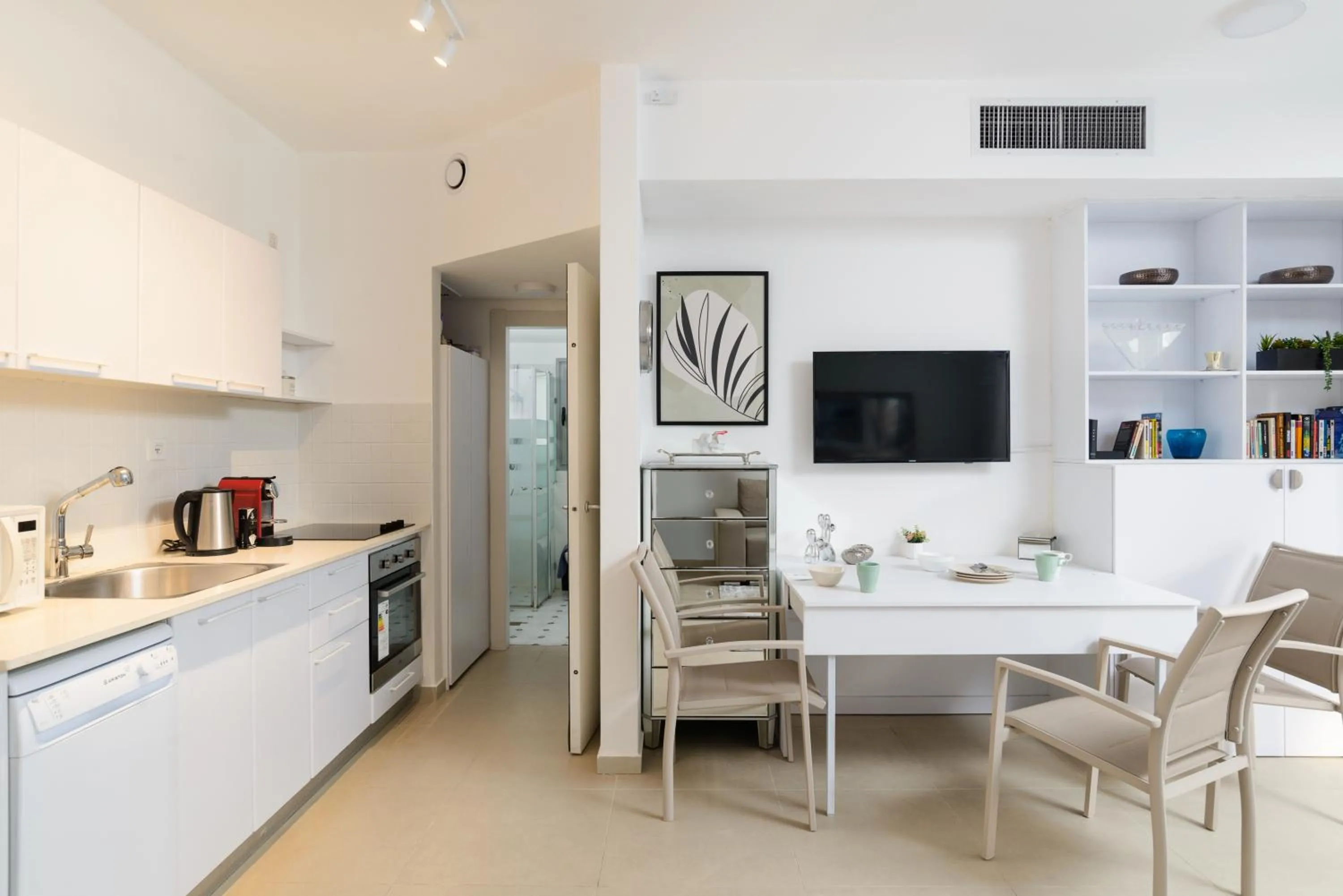 Dining area in Quiet Hideaway & Terrace near Beach by FeelHome