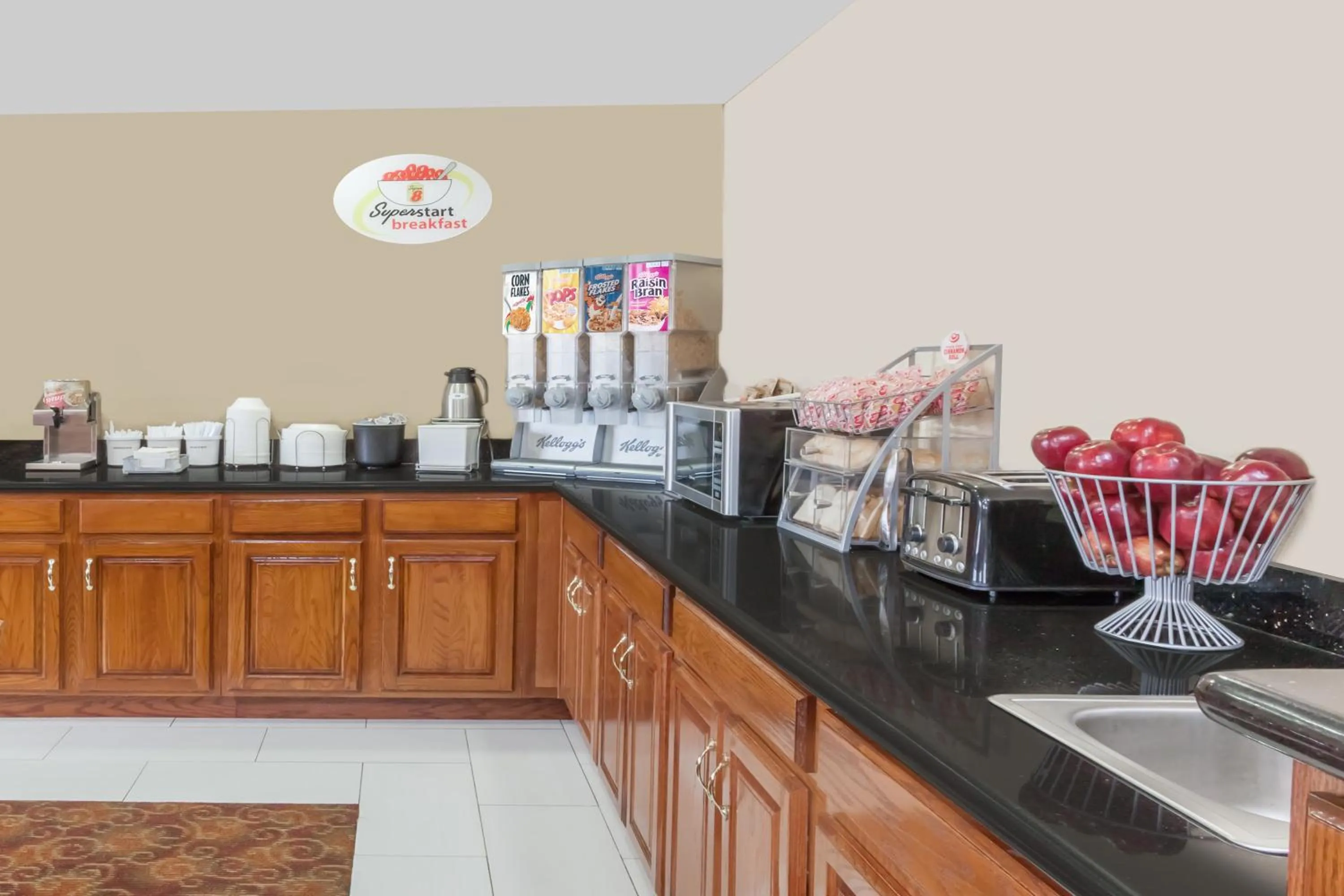 Coffee/tea facilities in Super 8 South by Wyndham