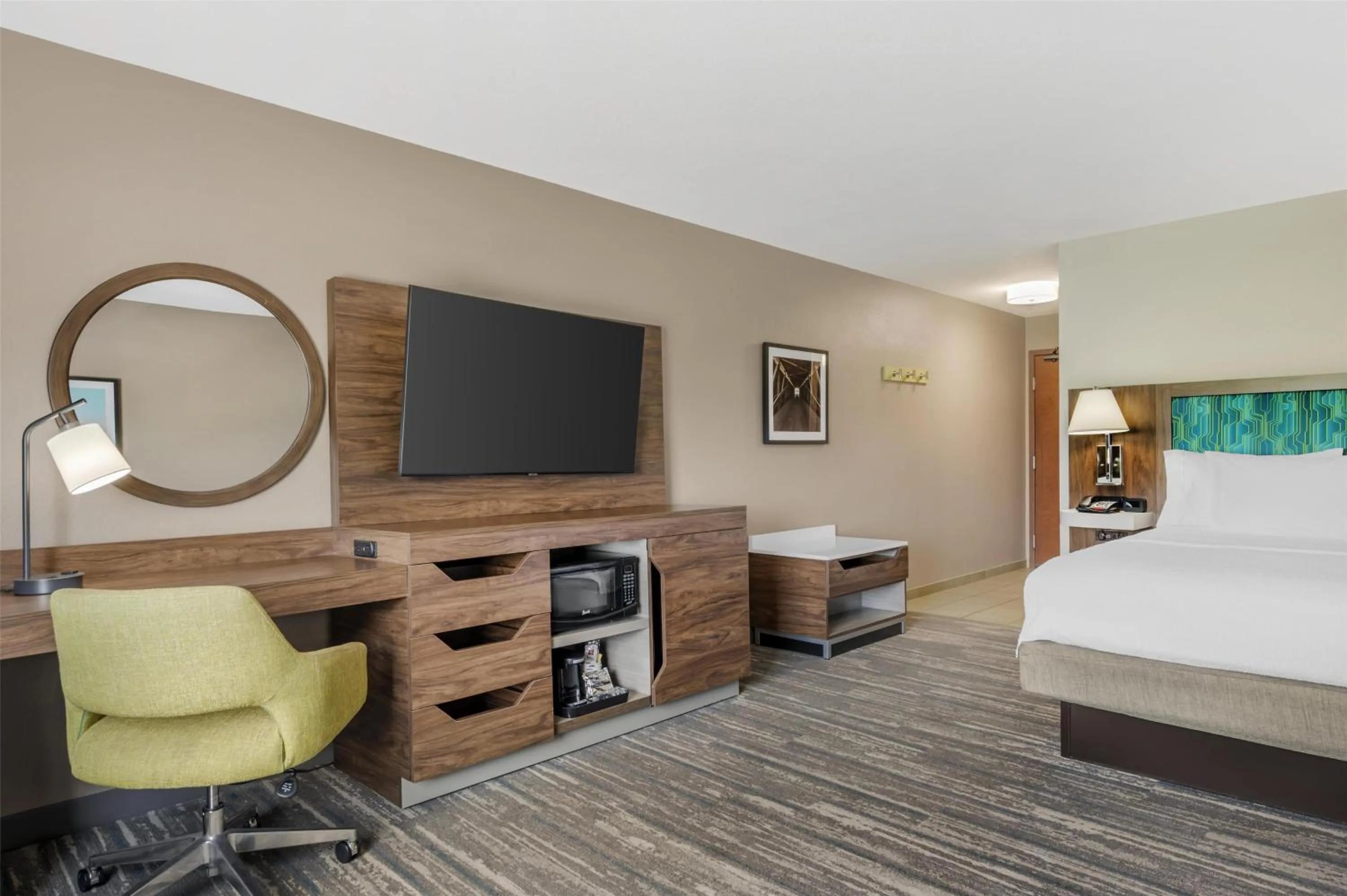 Bedroom, Bed in Hampton Inn & Suites Crawfordsville