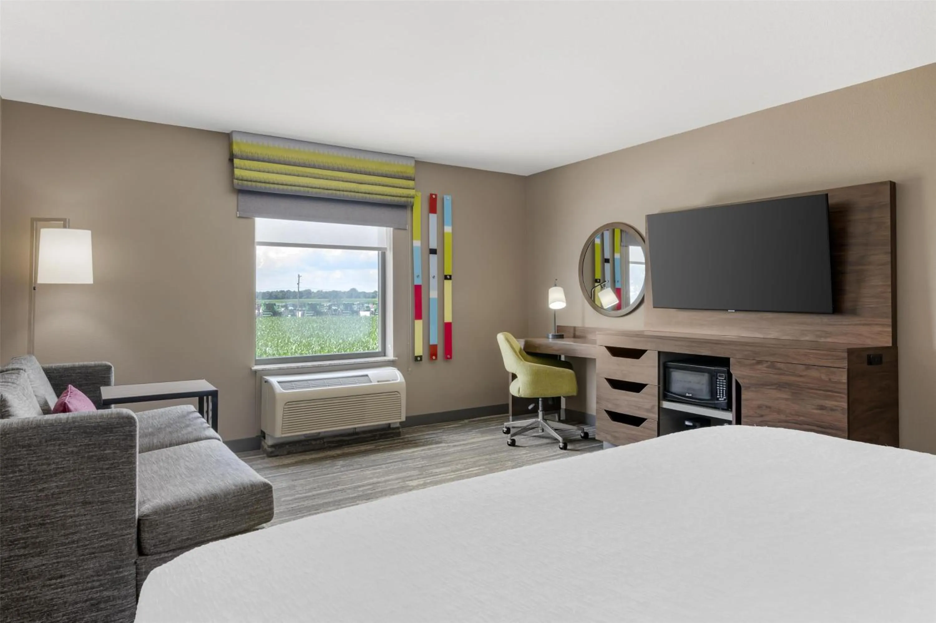 Bedroom, Bed in Hampton Inn & Suites Crawfordsville