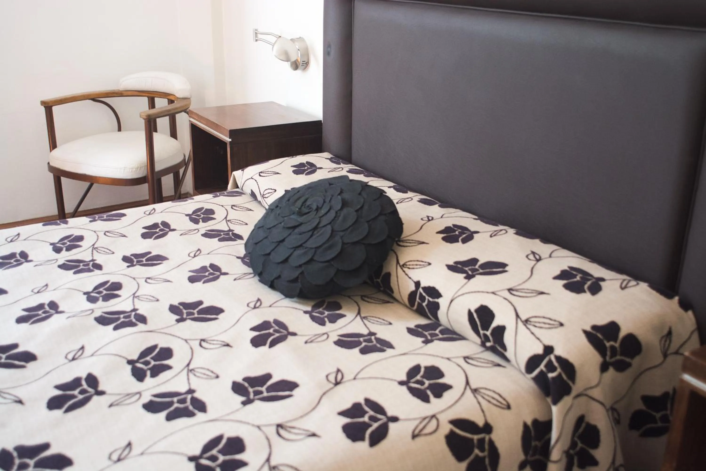 Bed in Hotel Albertina Boutique