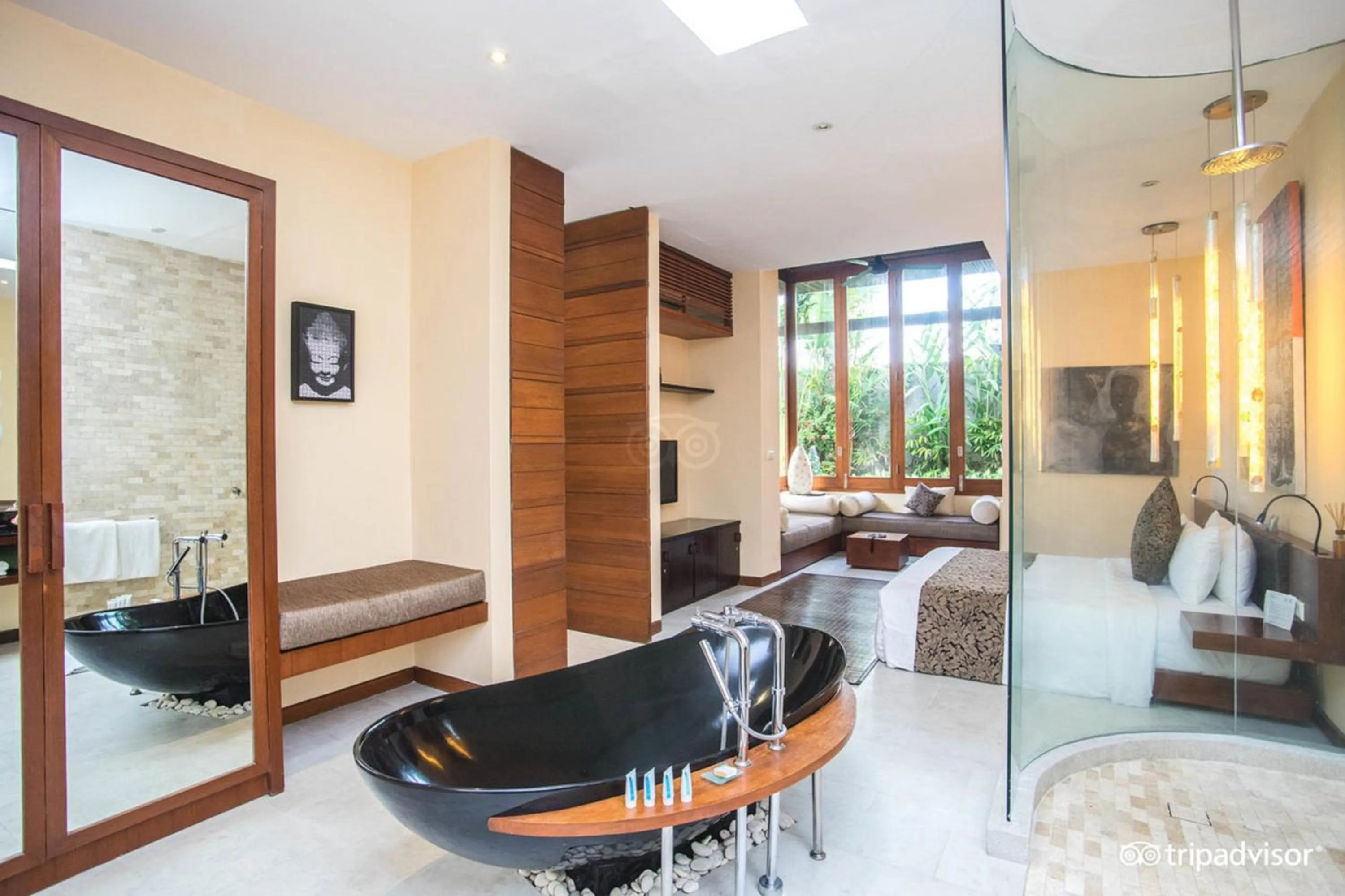 Bedroom in The Elysian Boutique Villa Hotel