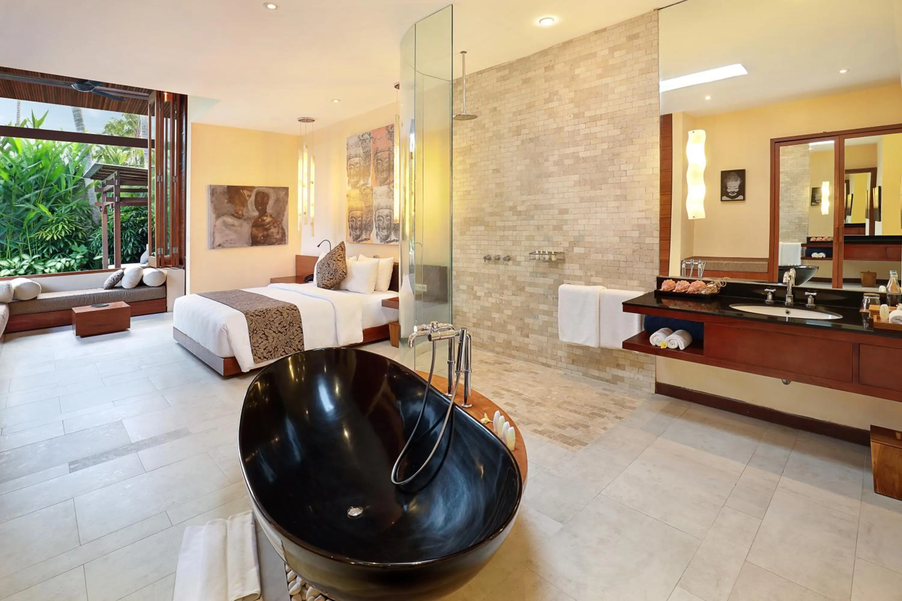 Shower in The Elysian Boutique Villa Hotel