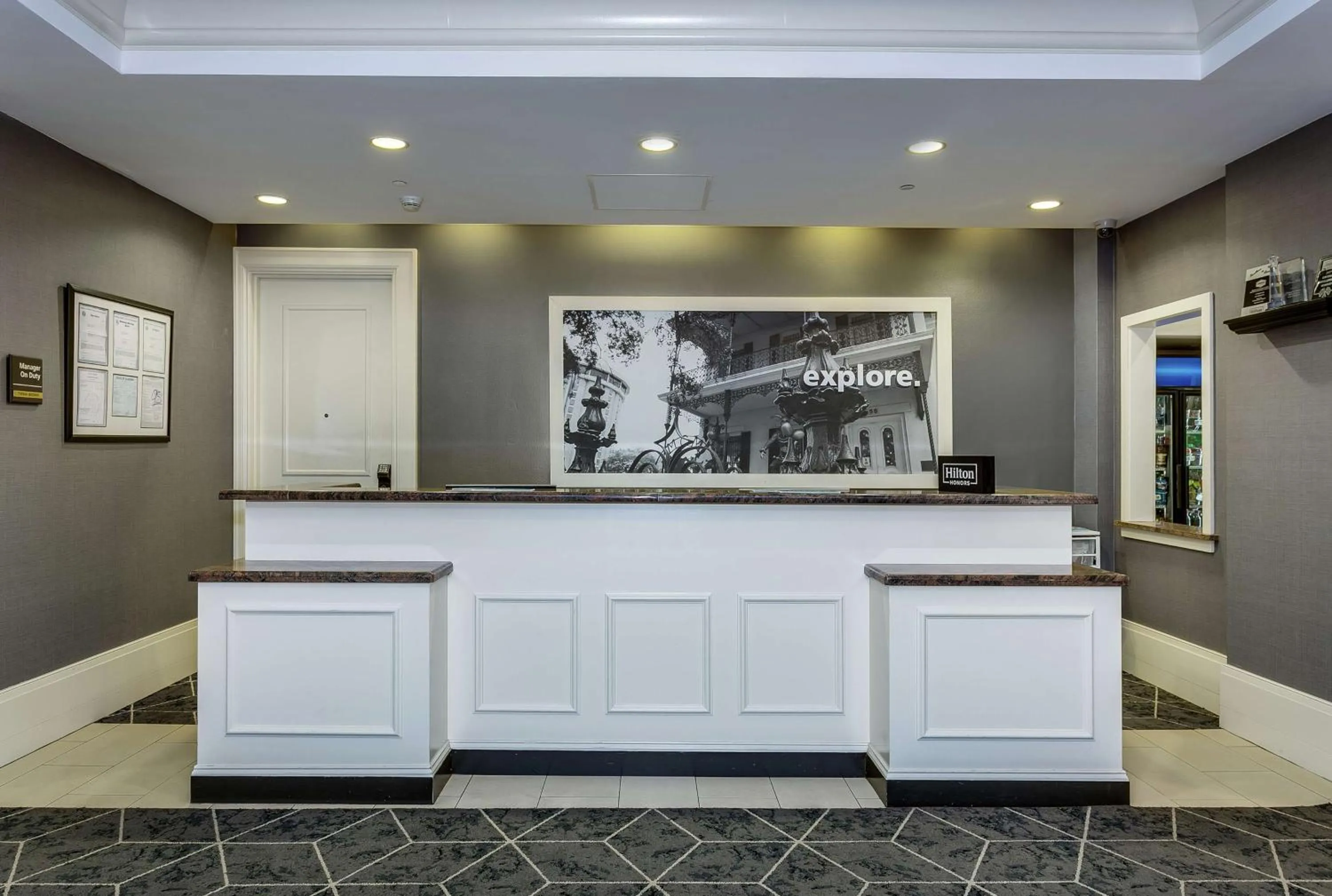 Lobby or reception in Hampton Inn & Suites Mobile - Downtown Historic District