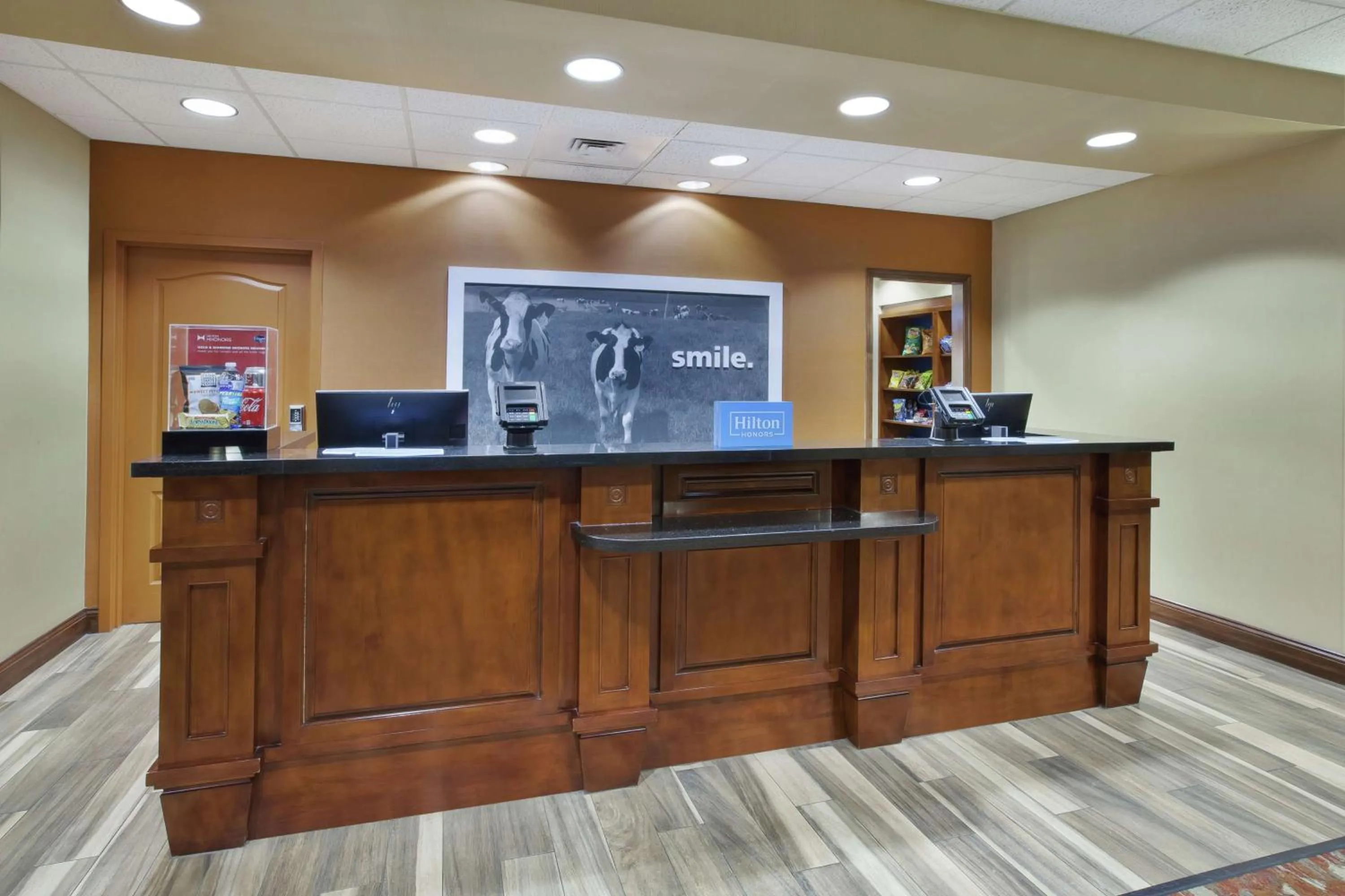 Lobby or reception in Hampton Inn & Suites Wichita-Northeast