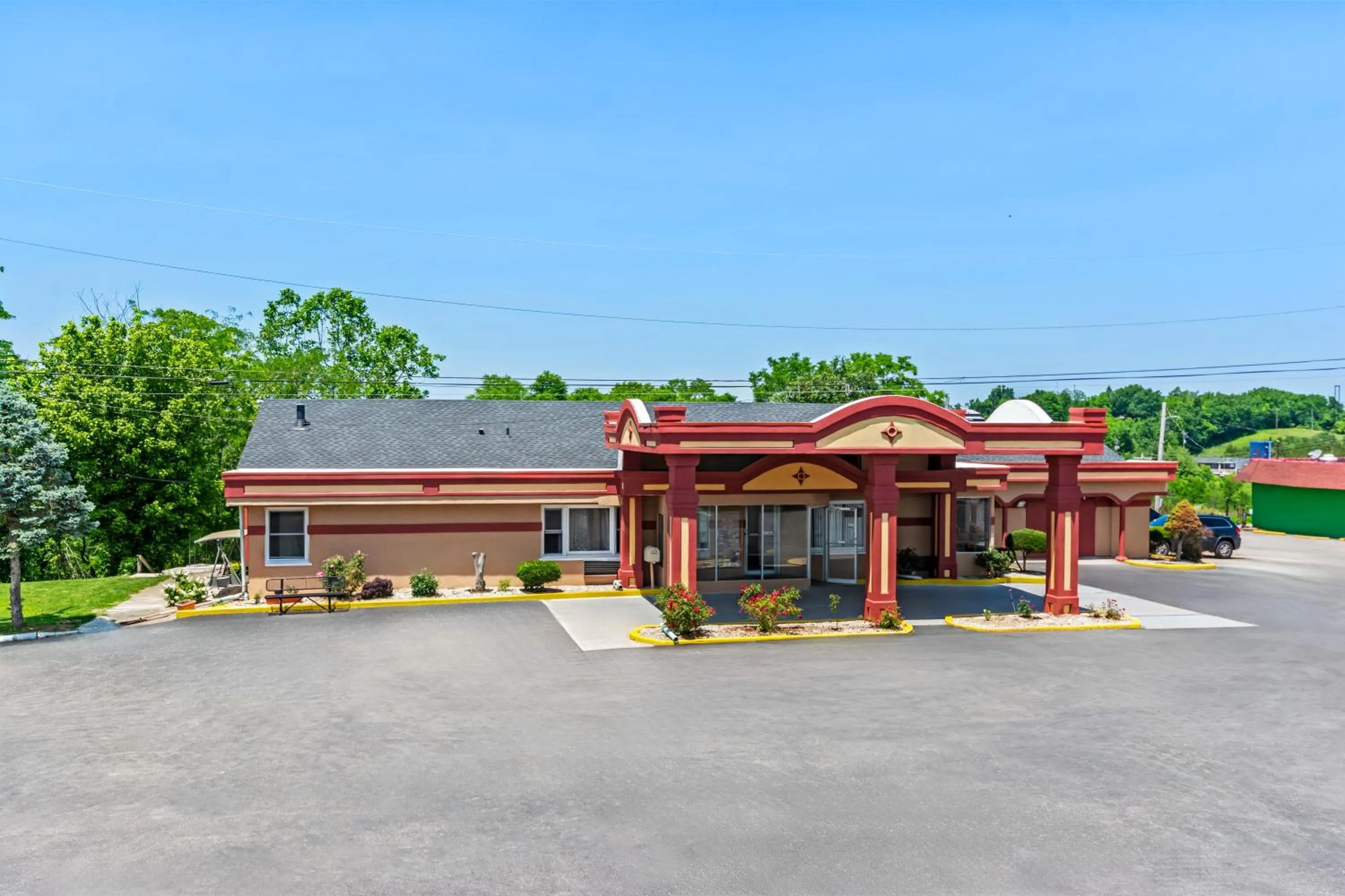 Property building in Americas Best Value Inn & Suites Williamstown