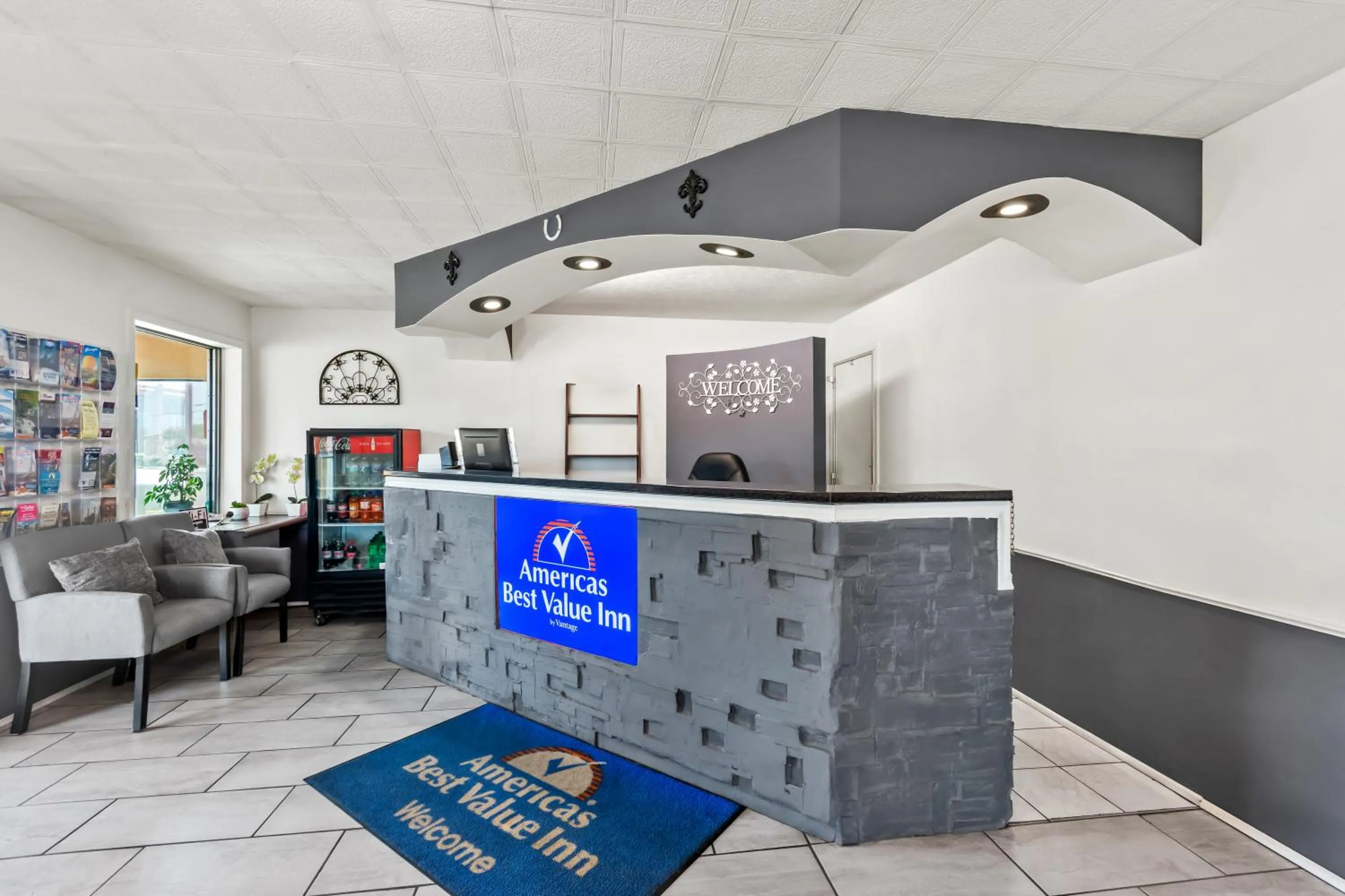Lobby or reception in Americas Best Value Inn & Suites Williamstown