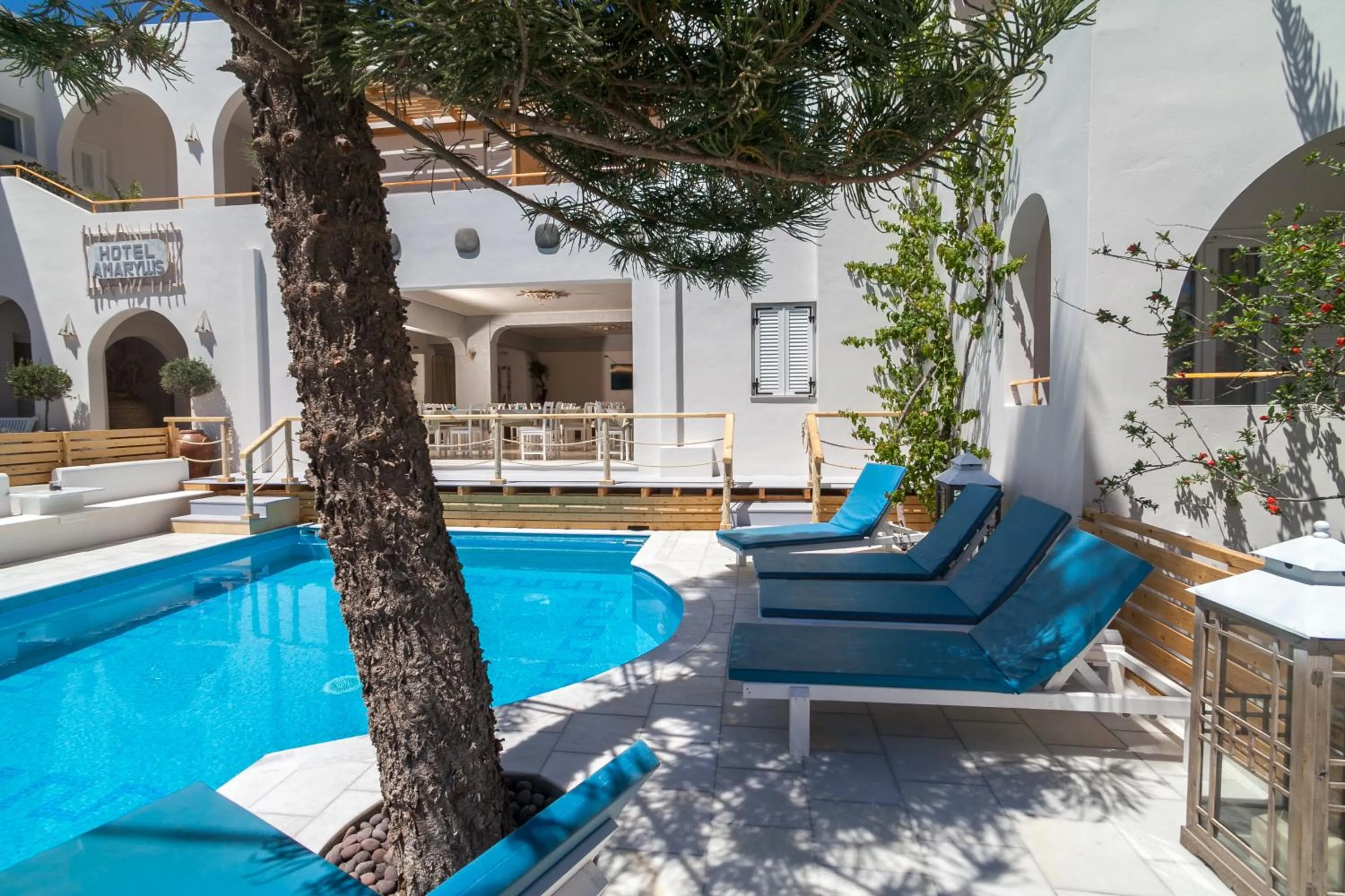 Swimming pool in Amaryllis Hotel