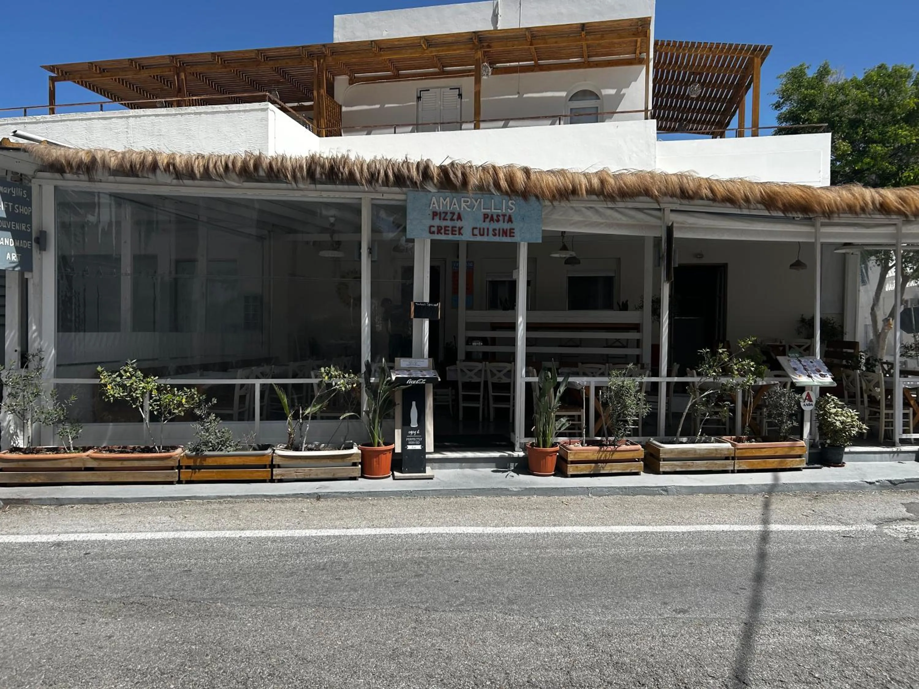 Restaurant/places to eat in Amaryllis Hotel