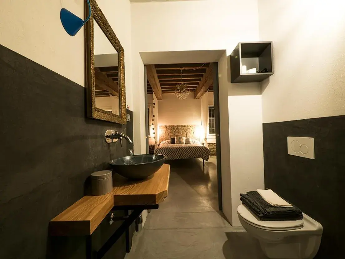 Double Room with Private Bathroom in Zucchero sui Baffi- Food Lovers B&B Double Room with Private Bathroom in Zucchero sui Baffi- Food Lovers B&B