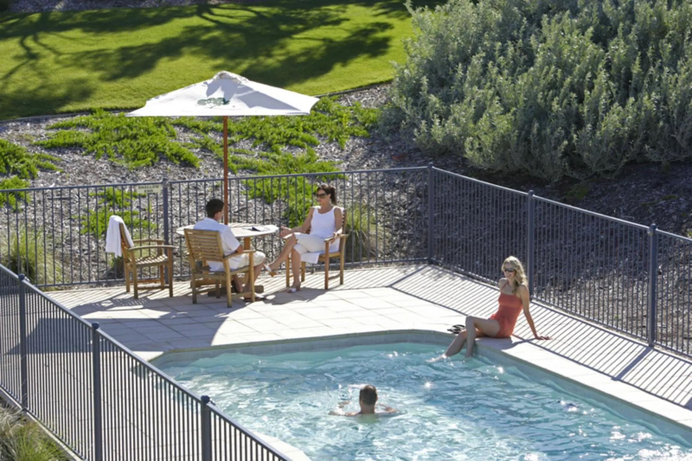 Swimming pool in Peppers Moonah Links Resort