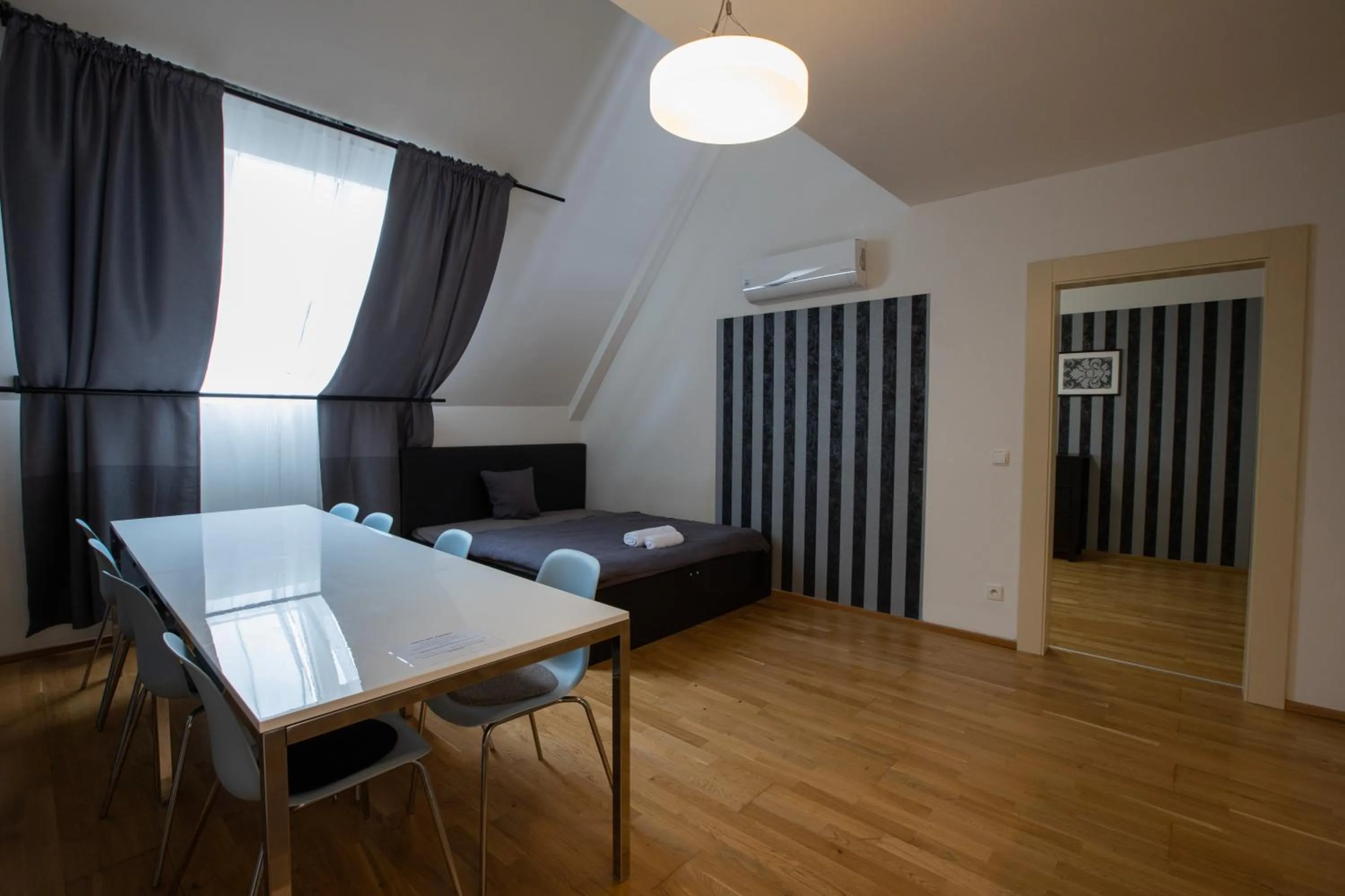 Bed in Riverside SPIRIT