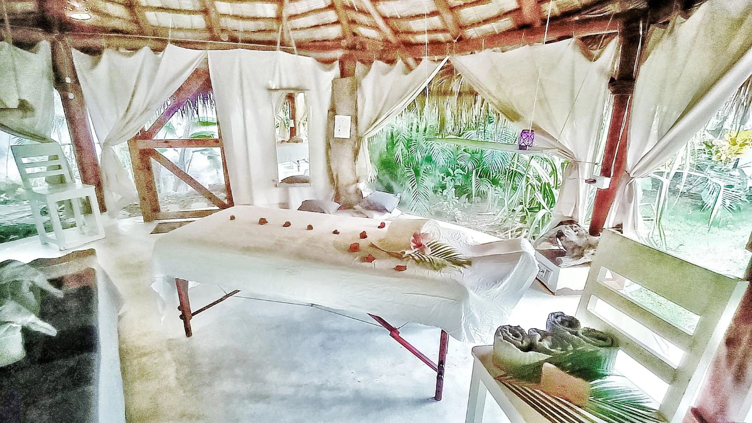 Massage in Casa Picaflor B&B