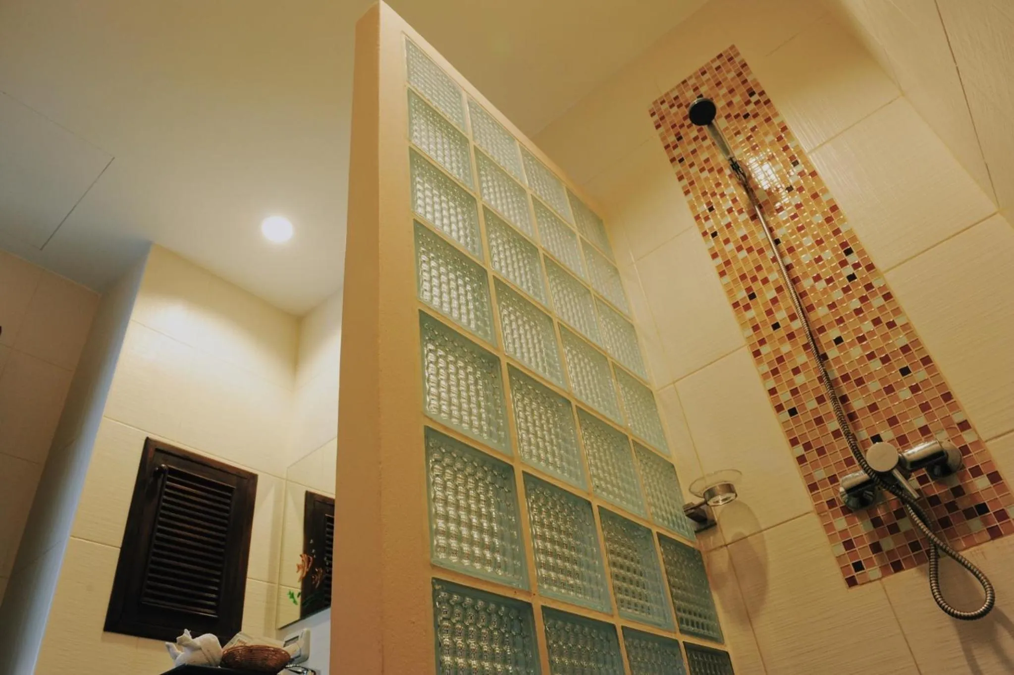 Shower in Ice Kamala Beach Hotel