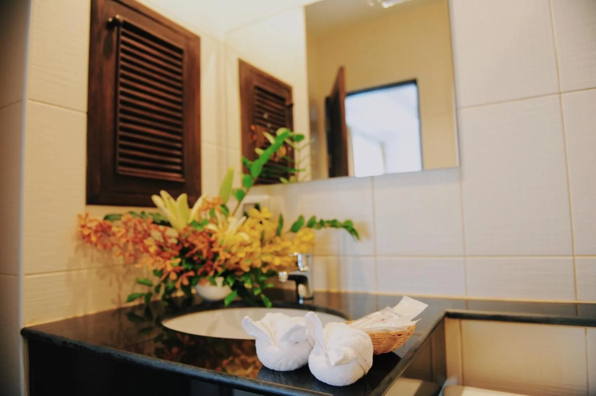 Bathroom in Ice Kamala Beach Hotel