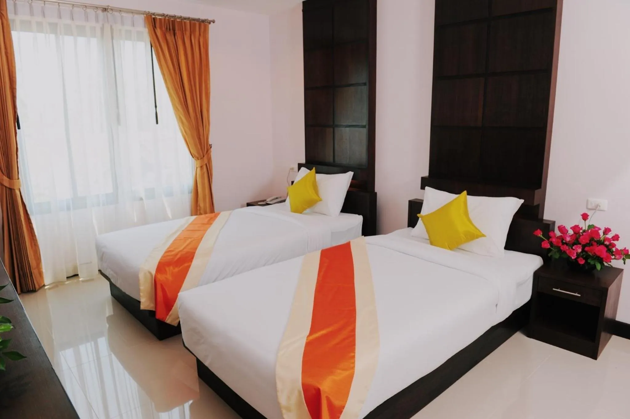 Bed in Ice Kamala Beach Hotel