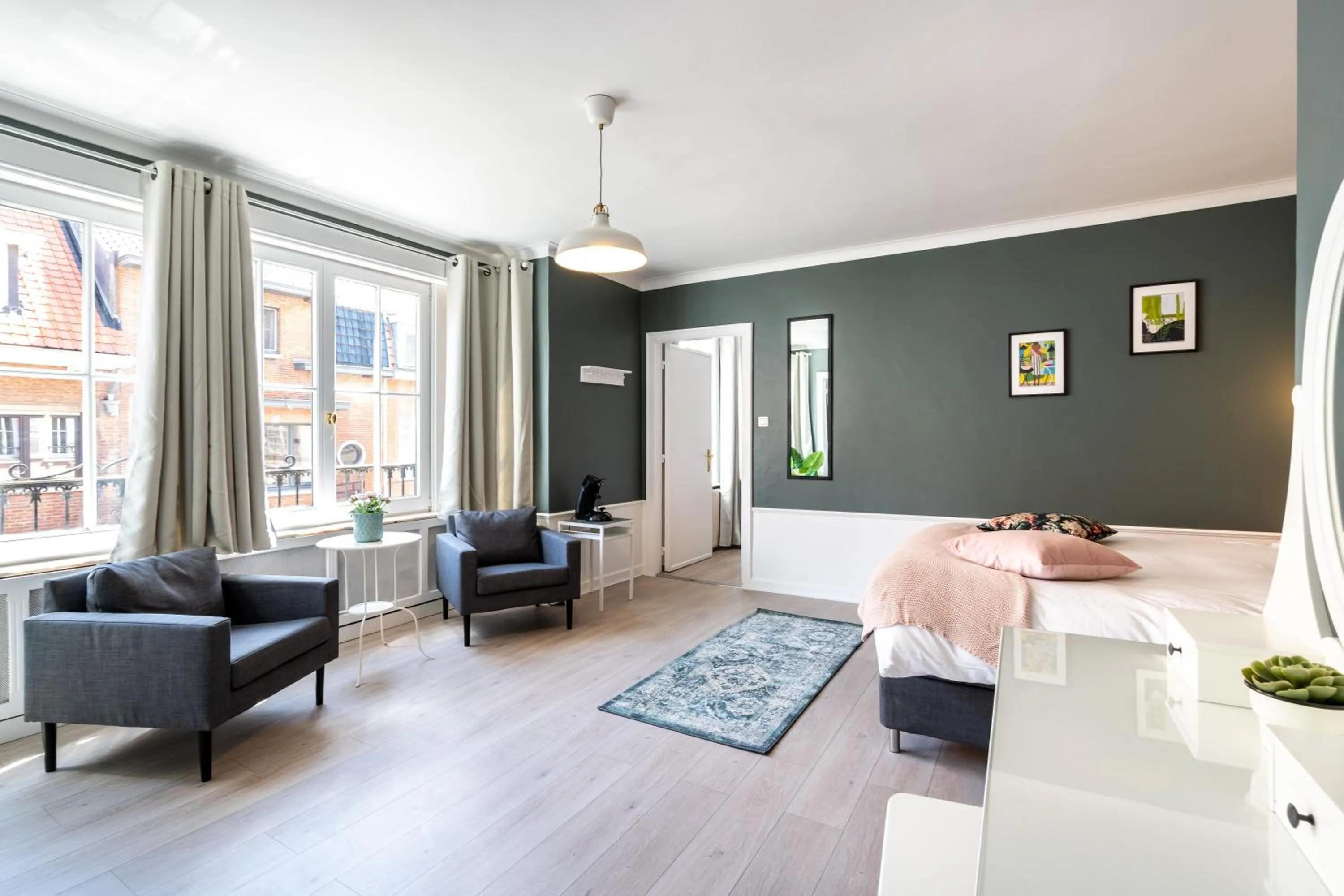 Photo of the whole room in The Rose Suites