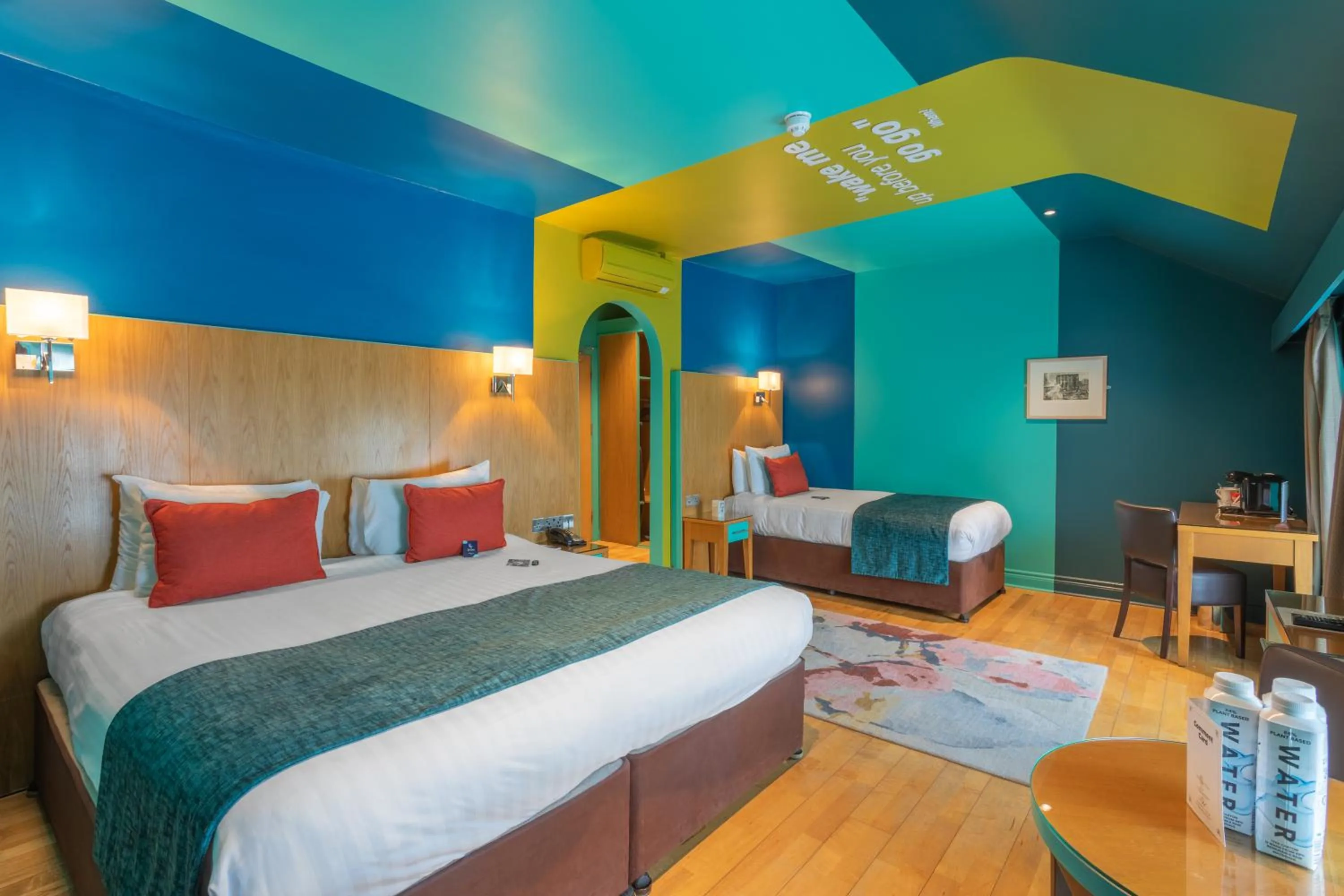 Bed in Skeffington Arms Hotel