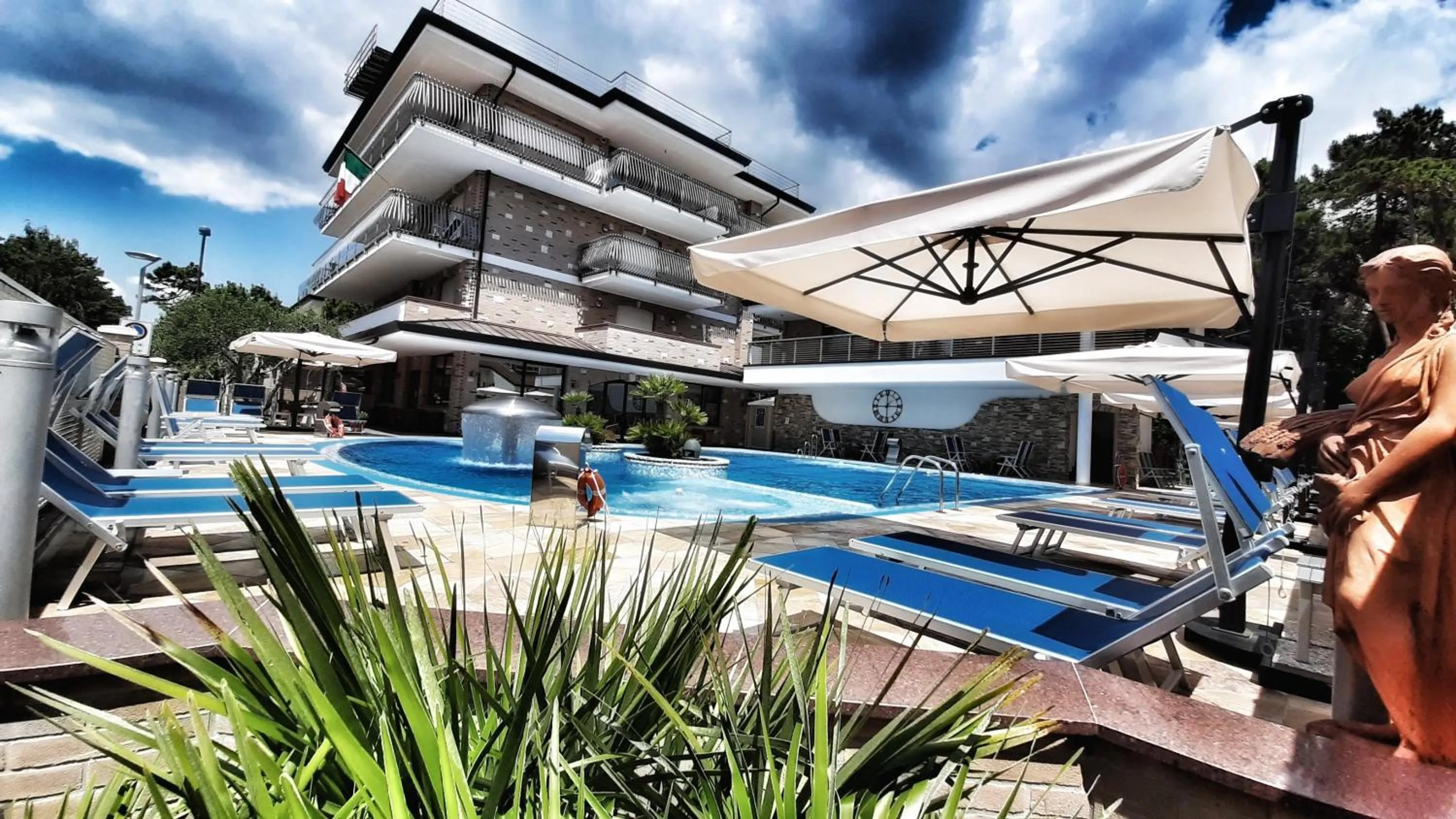 Property building in Hotel & Wellness Fra I Pini