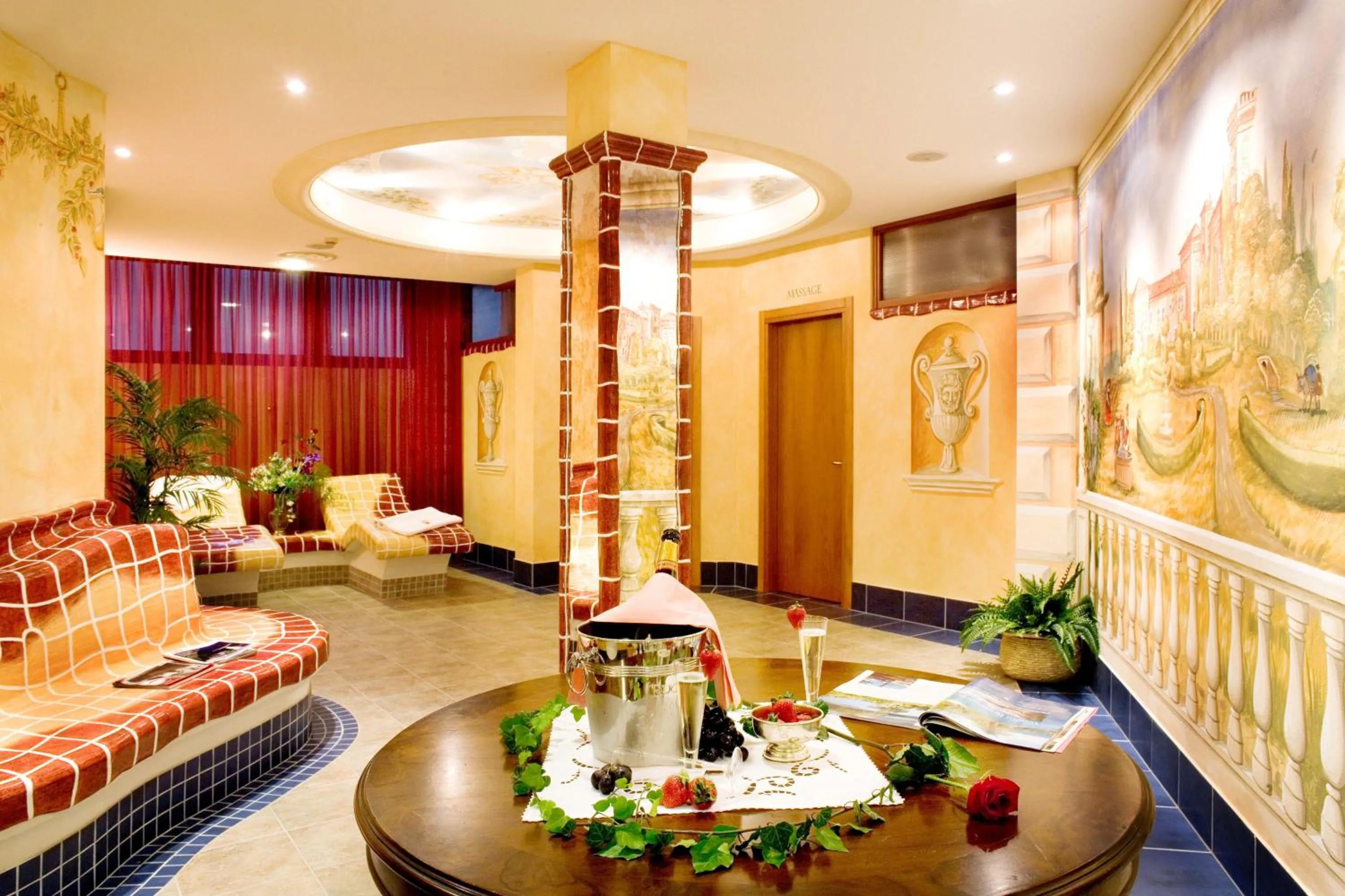 Spa and wellness centre/facilities in Hotel & Wellness Fra I Pini