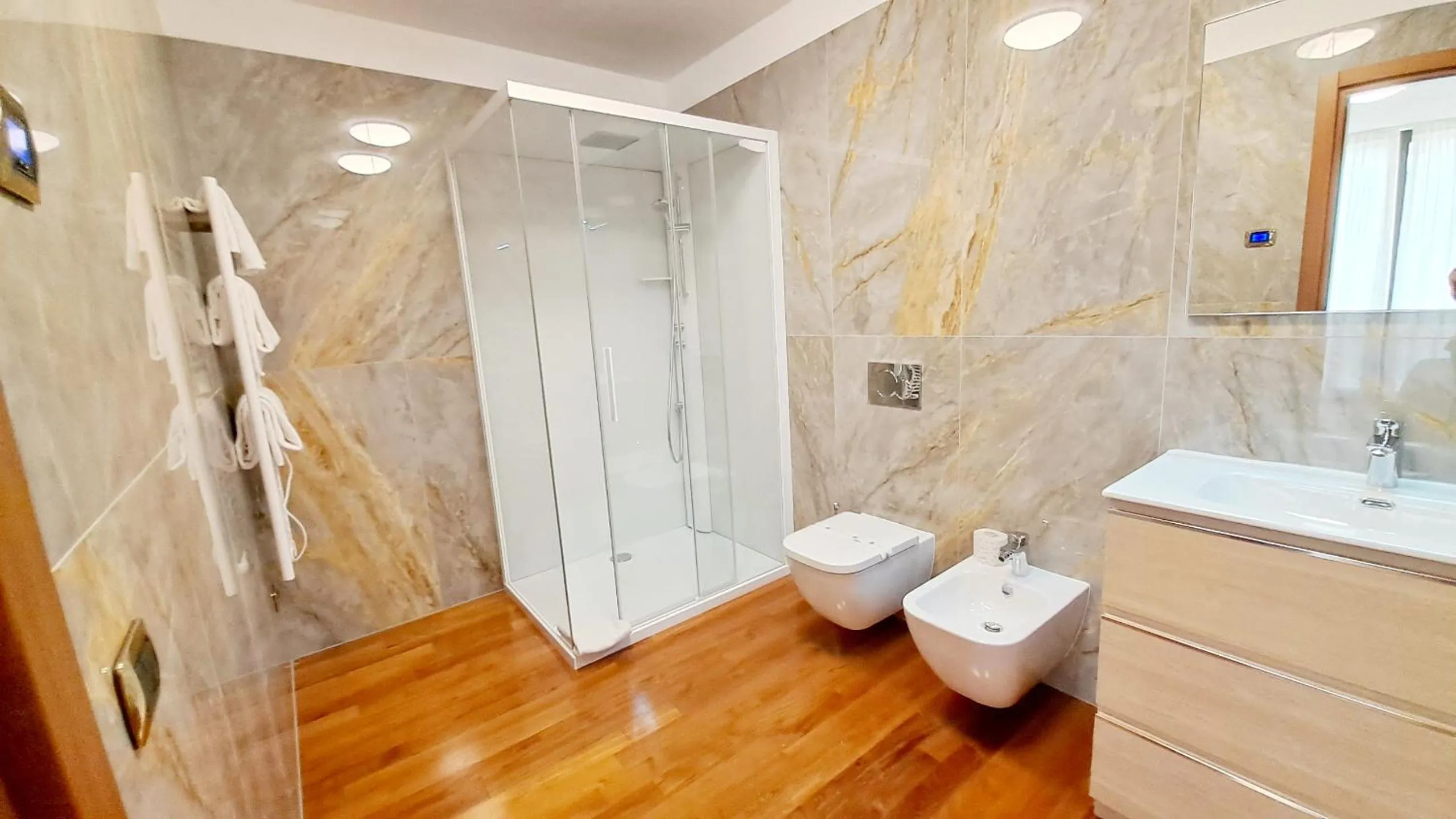 Shower in Hotel & Wellness Fra I Pini