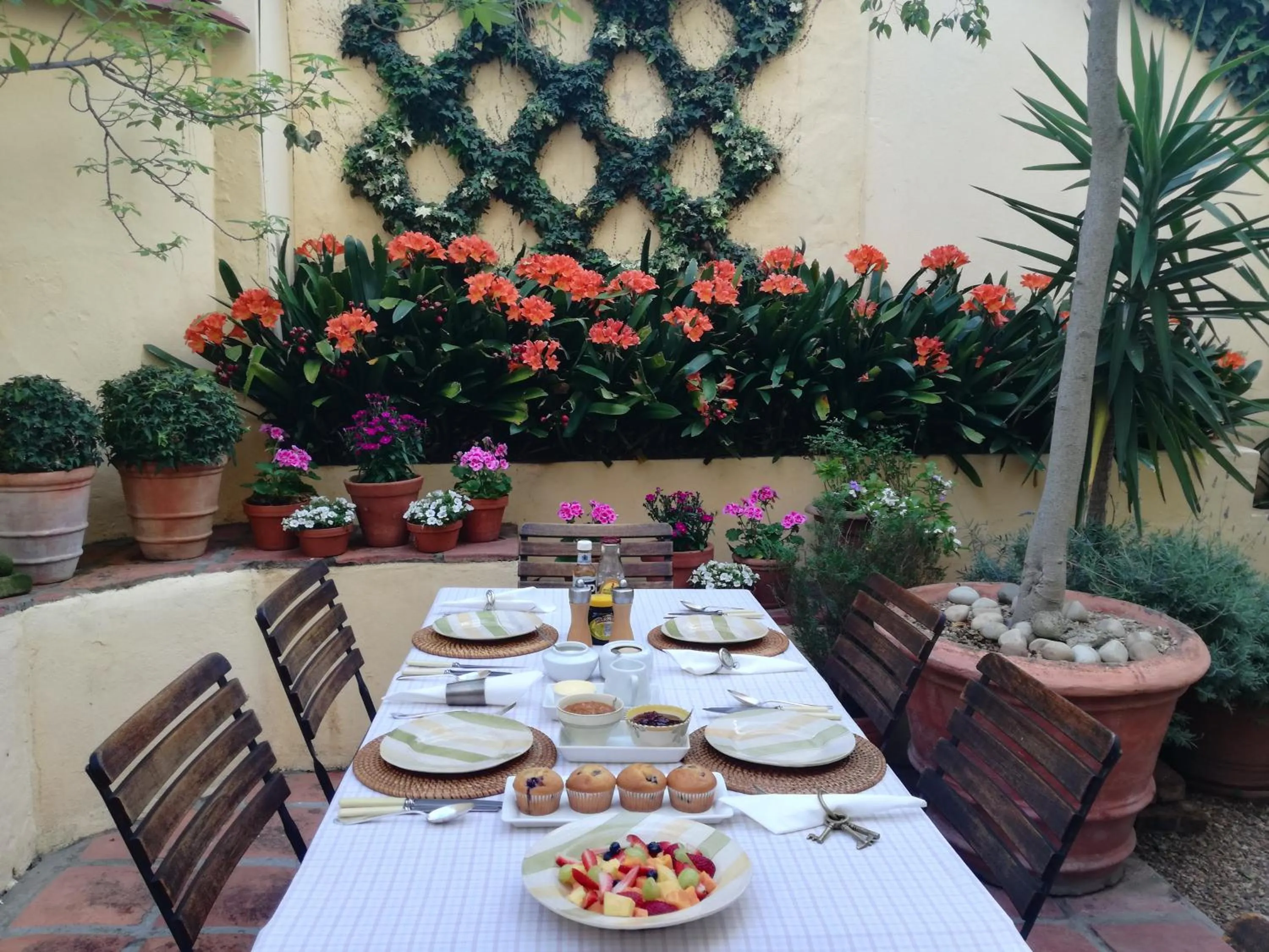 Dining area in Liberty Lodge Guest House