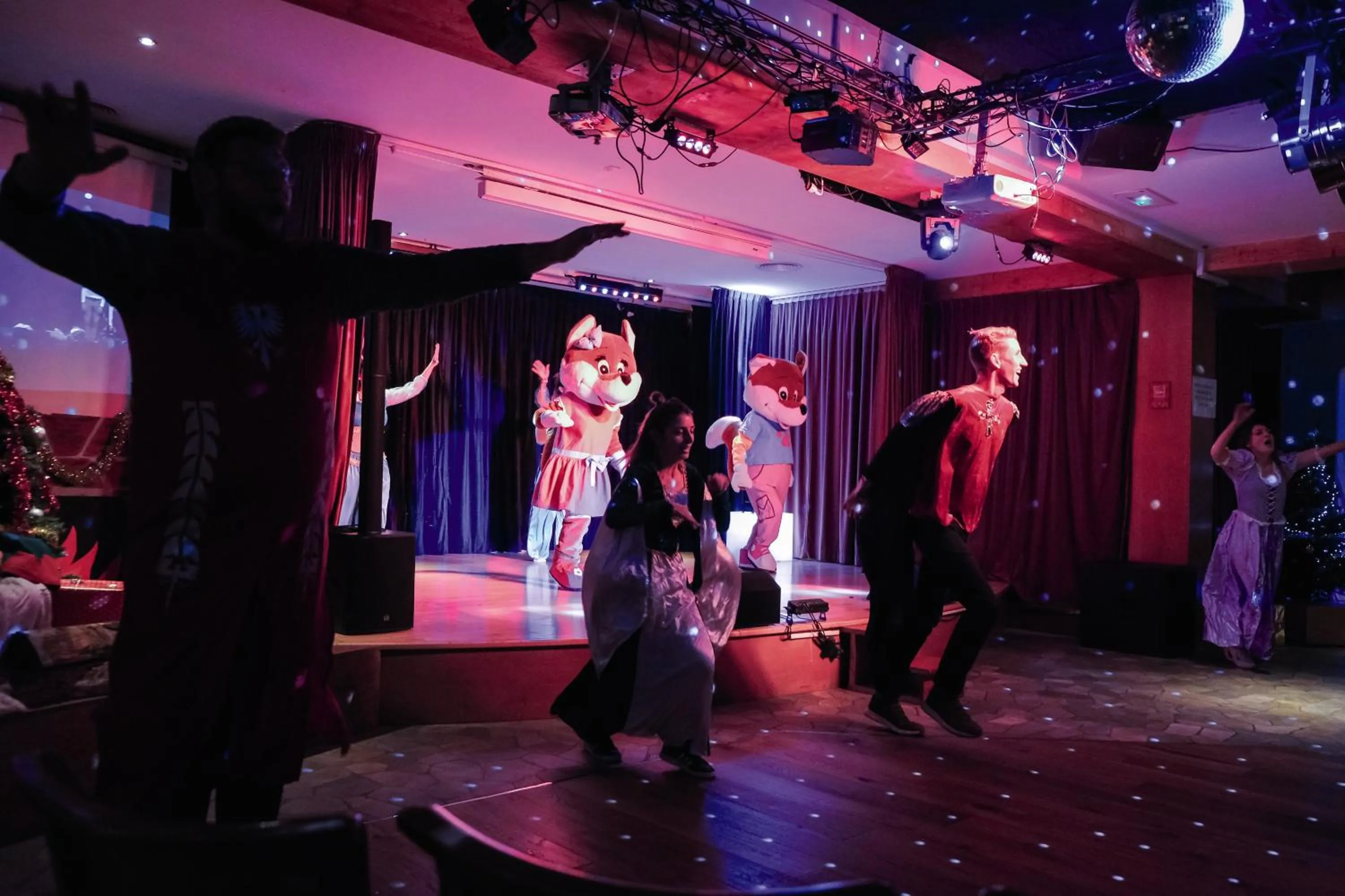 Evening entertainment in Belambra Clubs Les Menuires - Neige Et Ciel