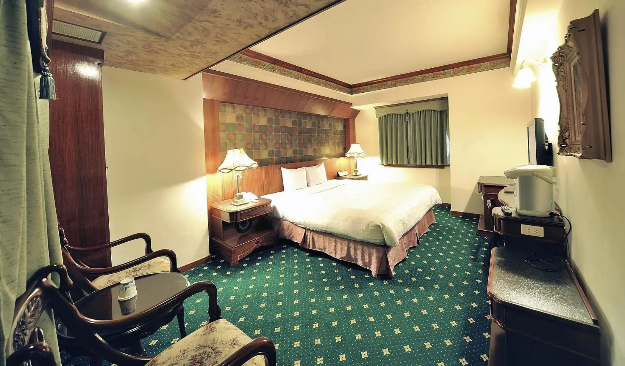 Double Room with Private Bathroom in KaRo Hotel Double Room with Private Bathroom in KaRo Hotel