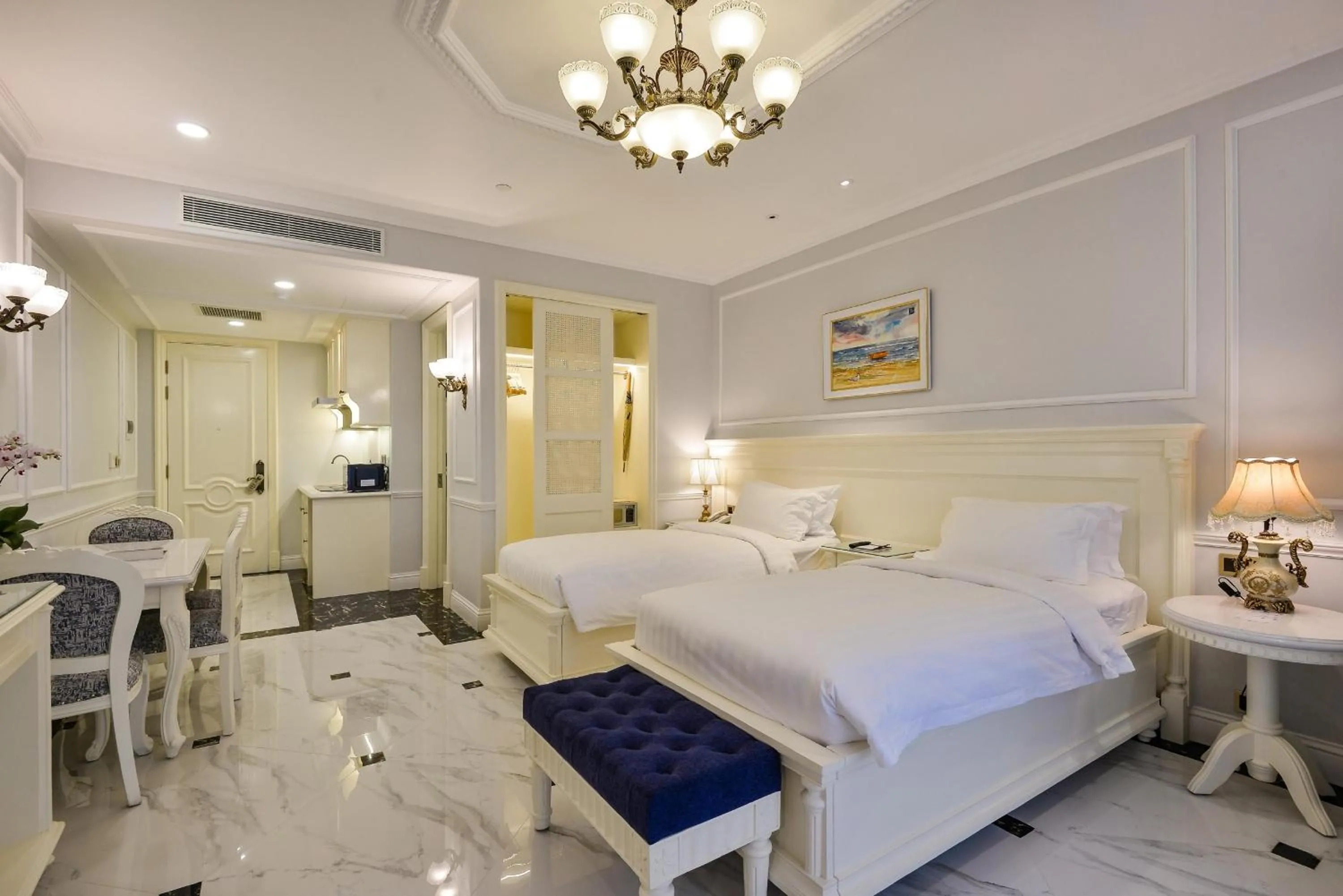 Bedroom, Bed in Lan Rung Beach Resort