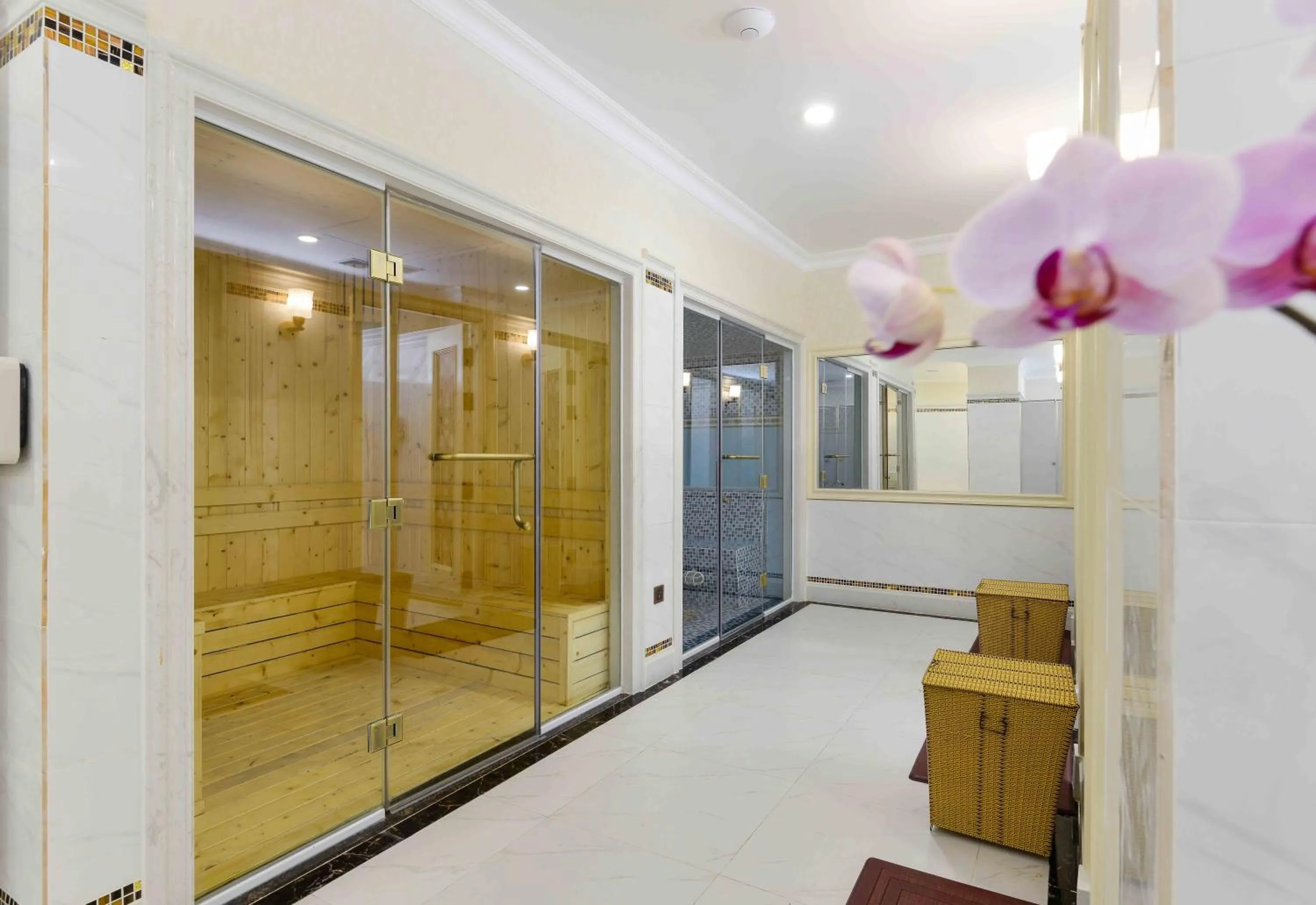 Sauna in Lan Rung Beach Resort