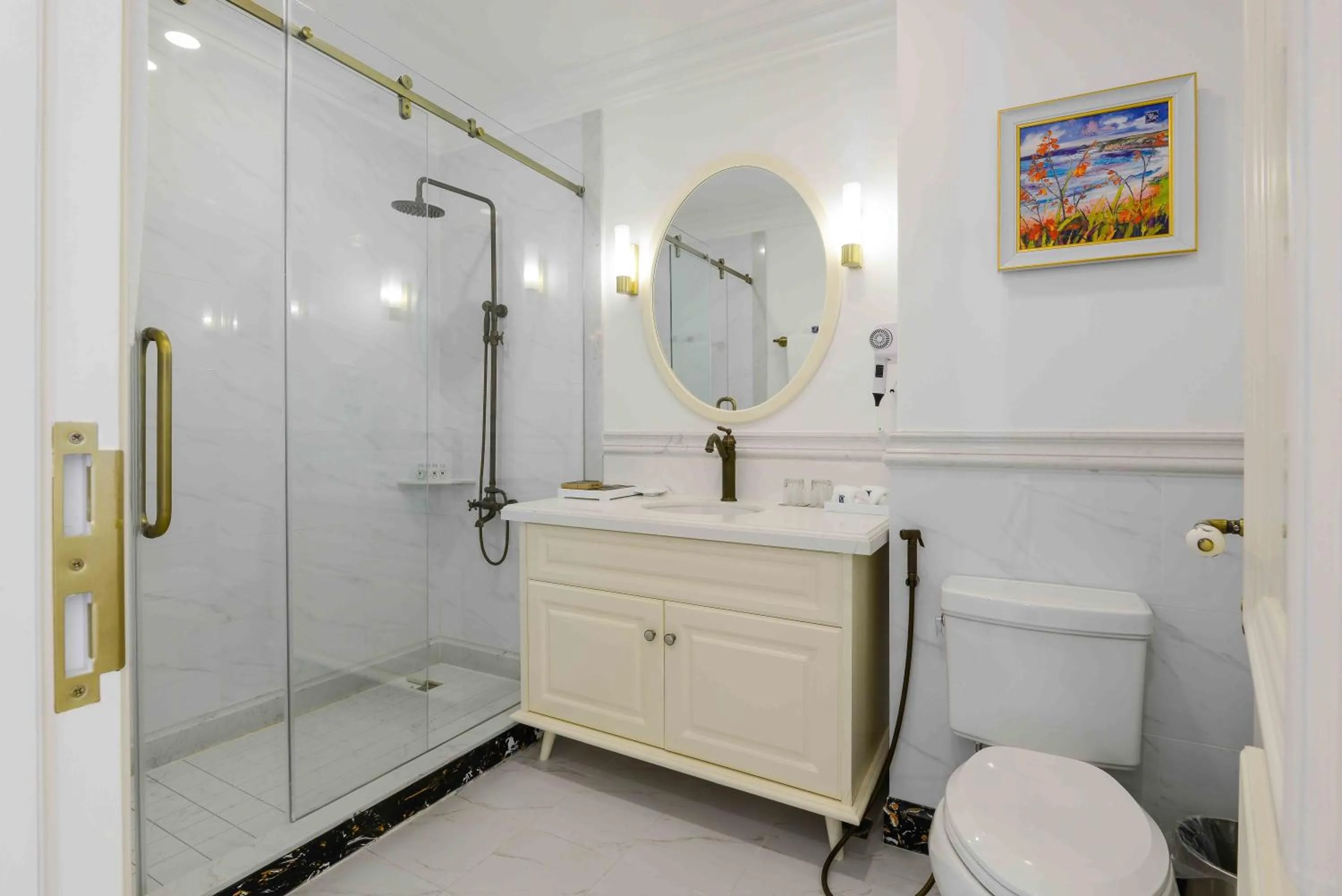 Bathroom in Lan Rung Beach Resort