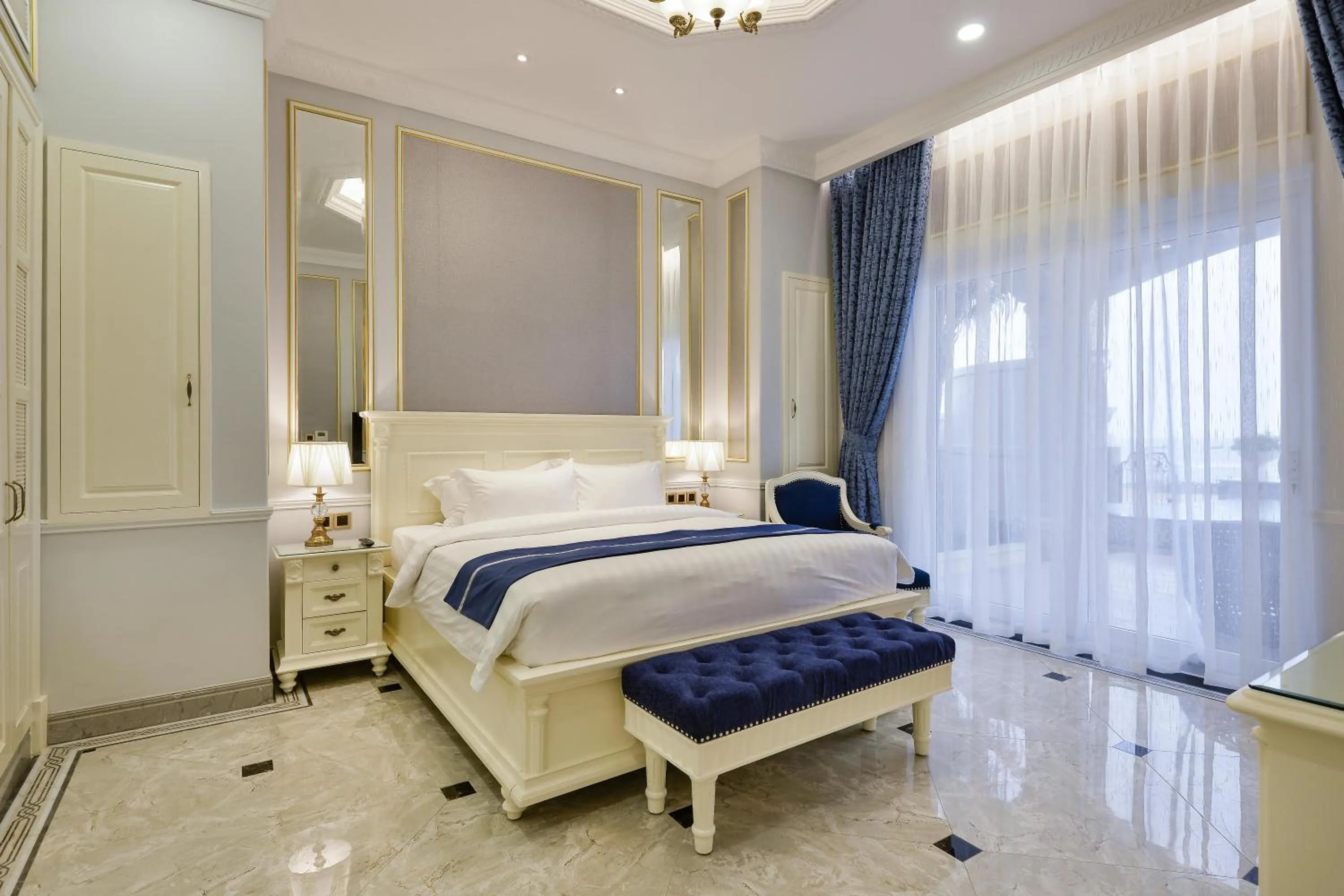 Bedroom, Bed in Lan Rung Beach Resort