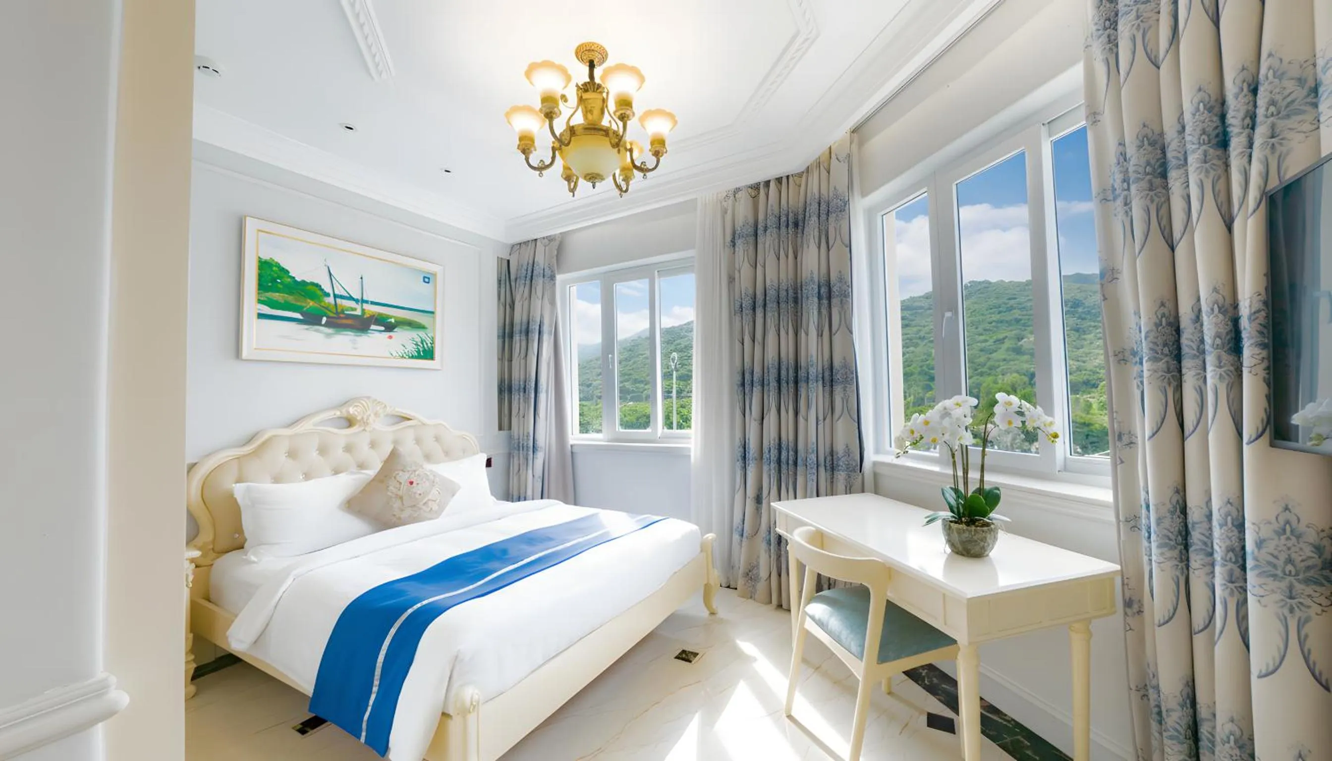 Bedroom, Bed in Lan Rung Beach Resort