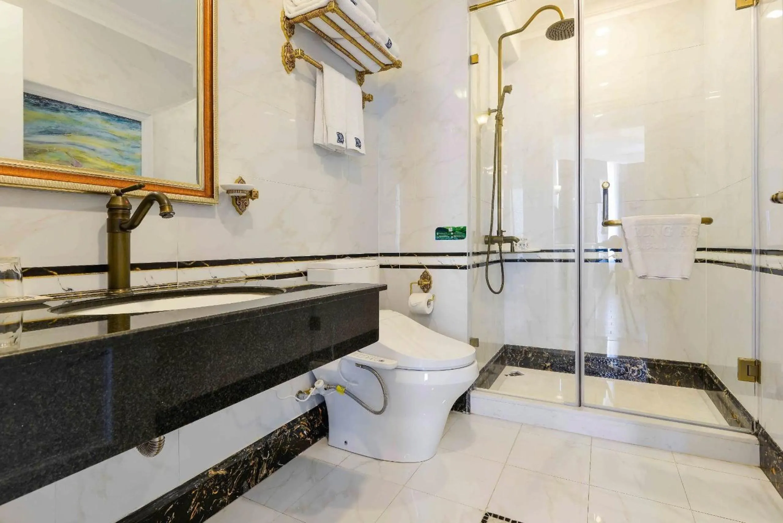 Bathroom in Lan Rung Beach Resort