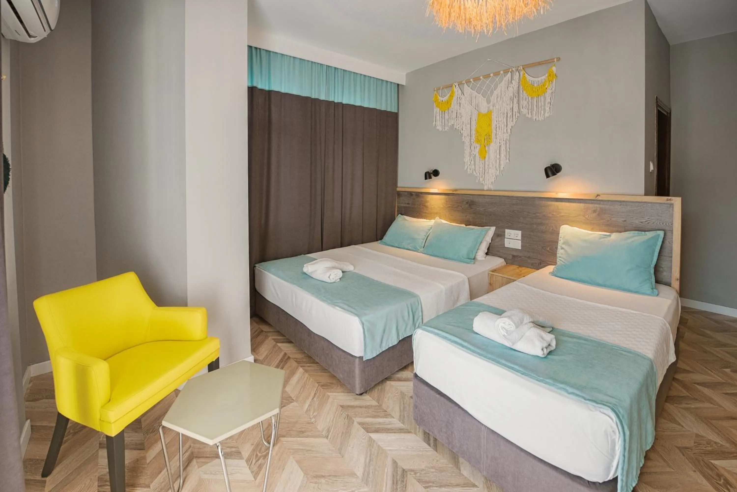 Photo of the whole room, Bed in Royal City Hotel