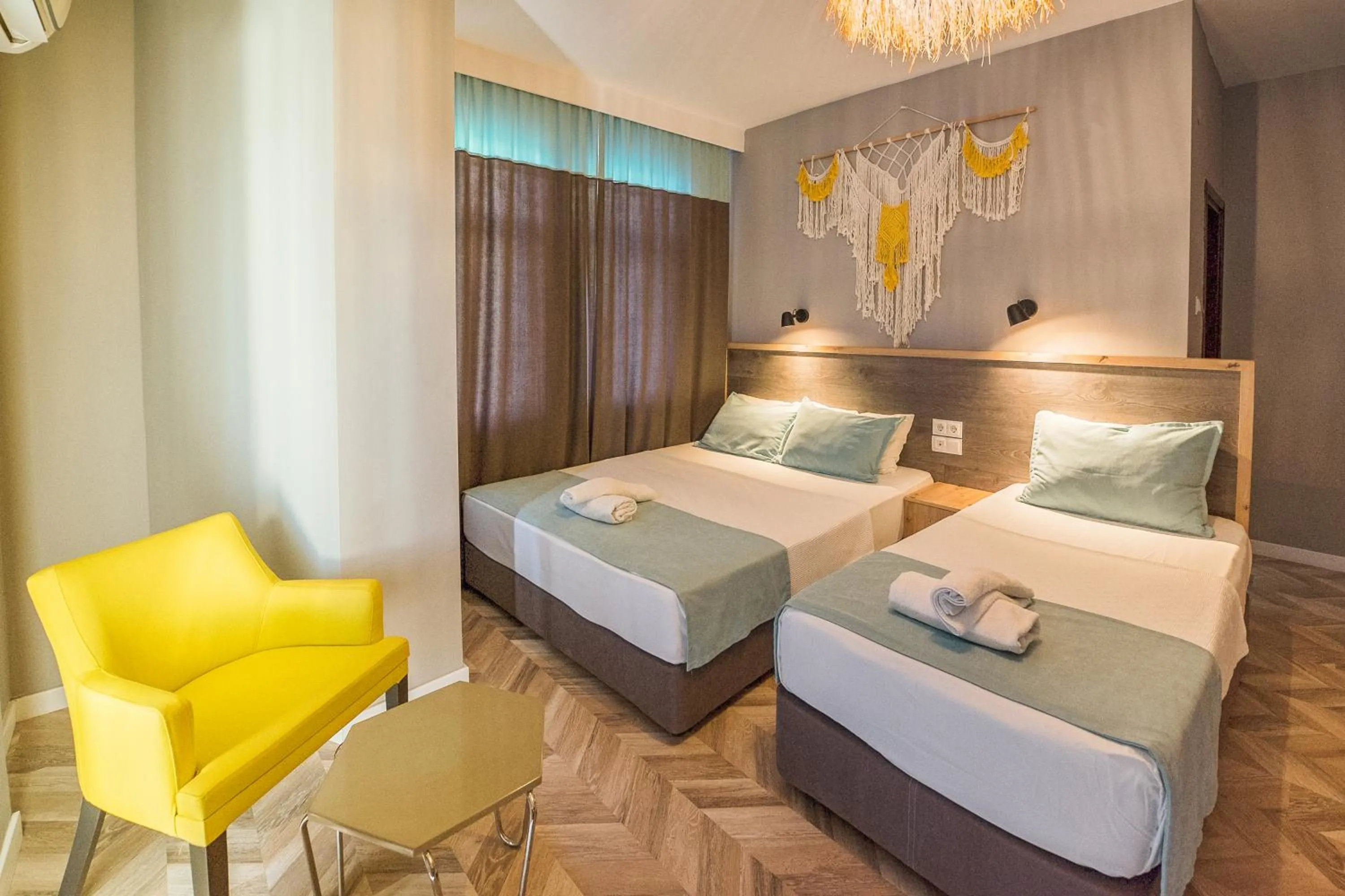 Photo of the whole room, Bed in Royal City Hotel