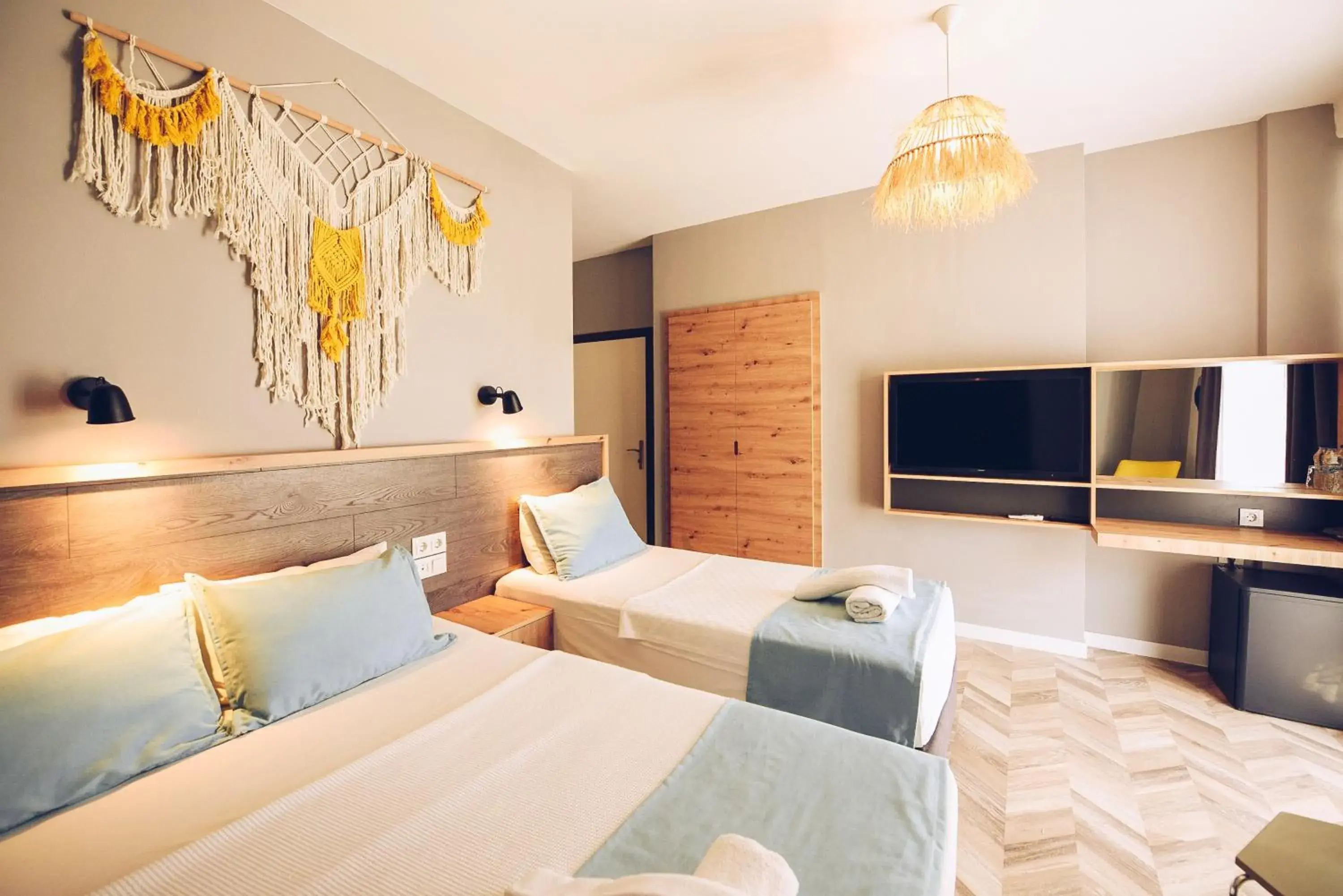 Superior Triple Room with Sea View in Royal City Hotel Superior Triple Room with Sea View in Royal City Hotel