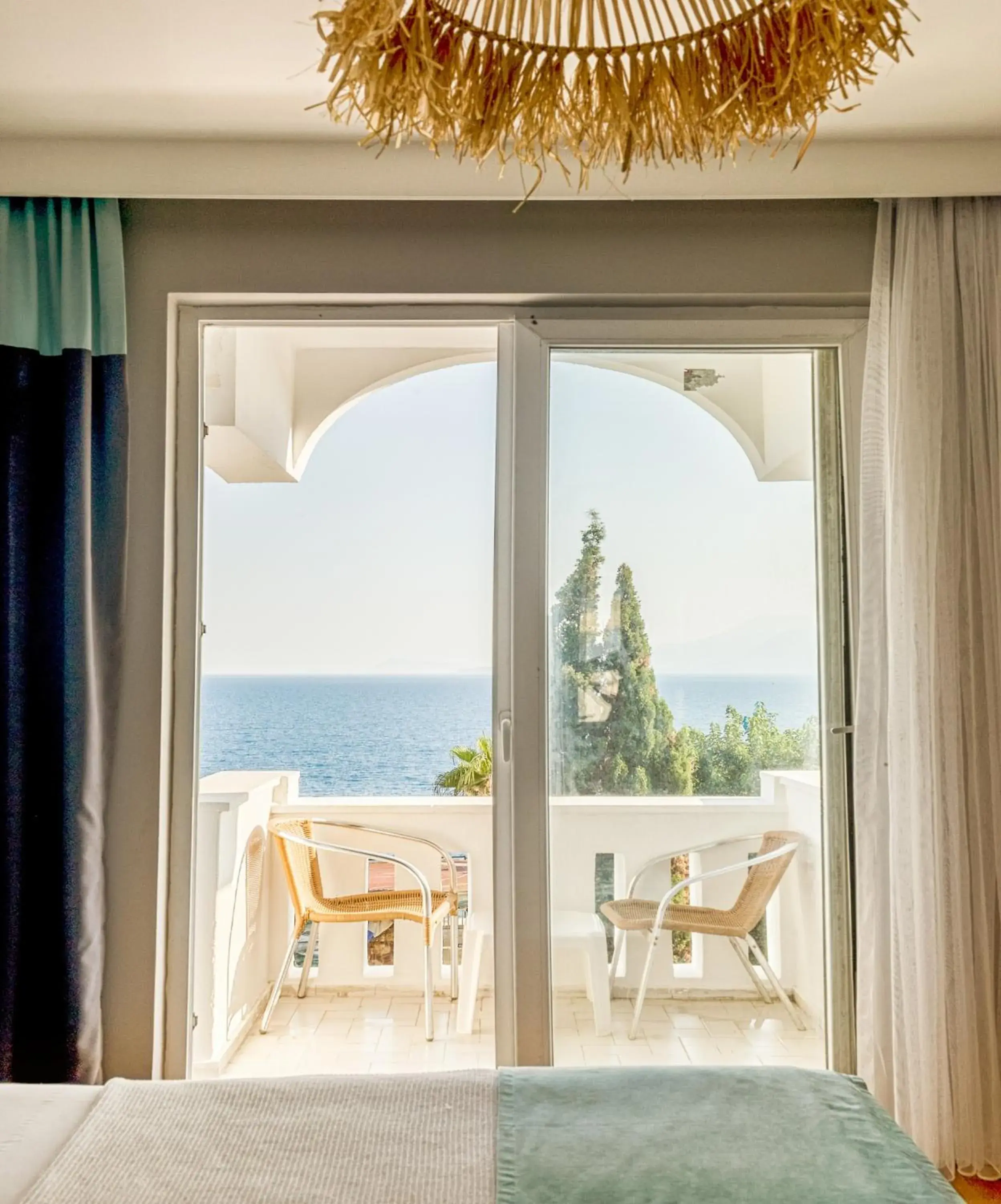 Twin Room with Sea View in Royal City Hotel Twin Room with Sea View in Royal City Hotel