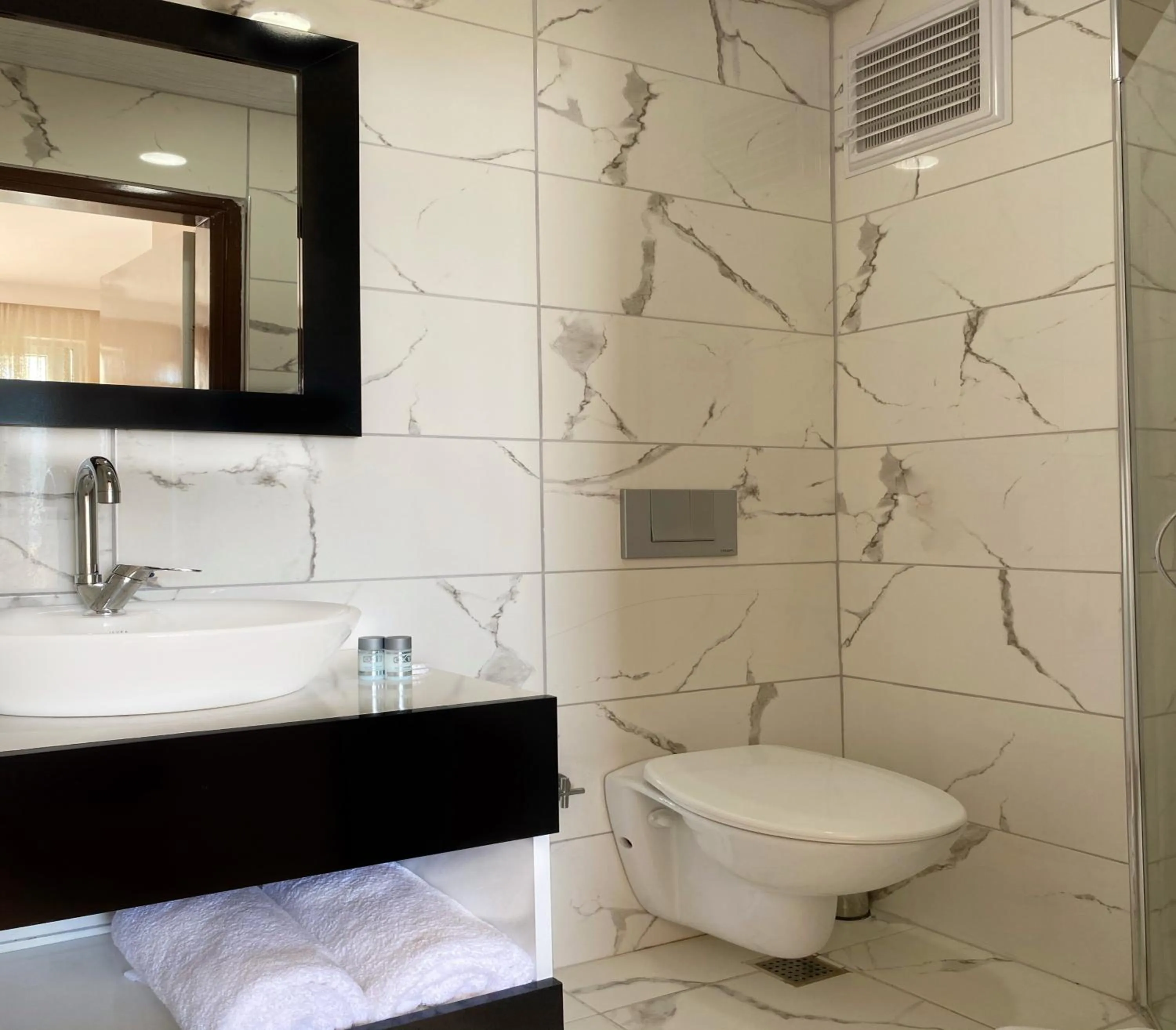 Bathroom in Royal City Hotel