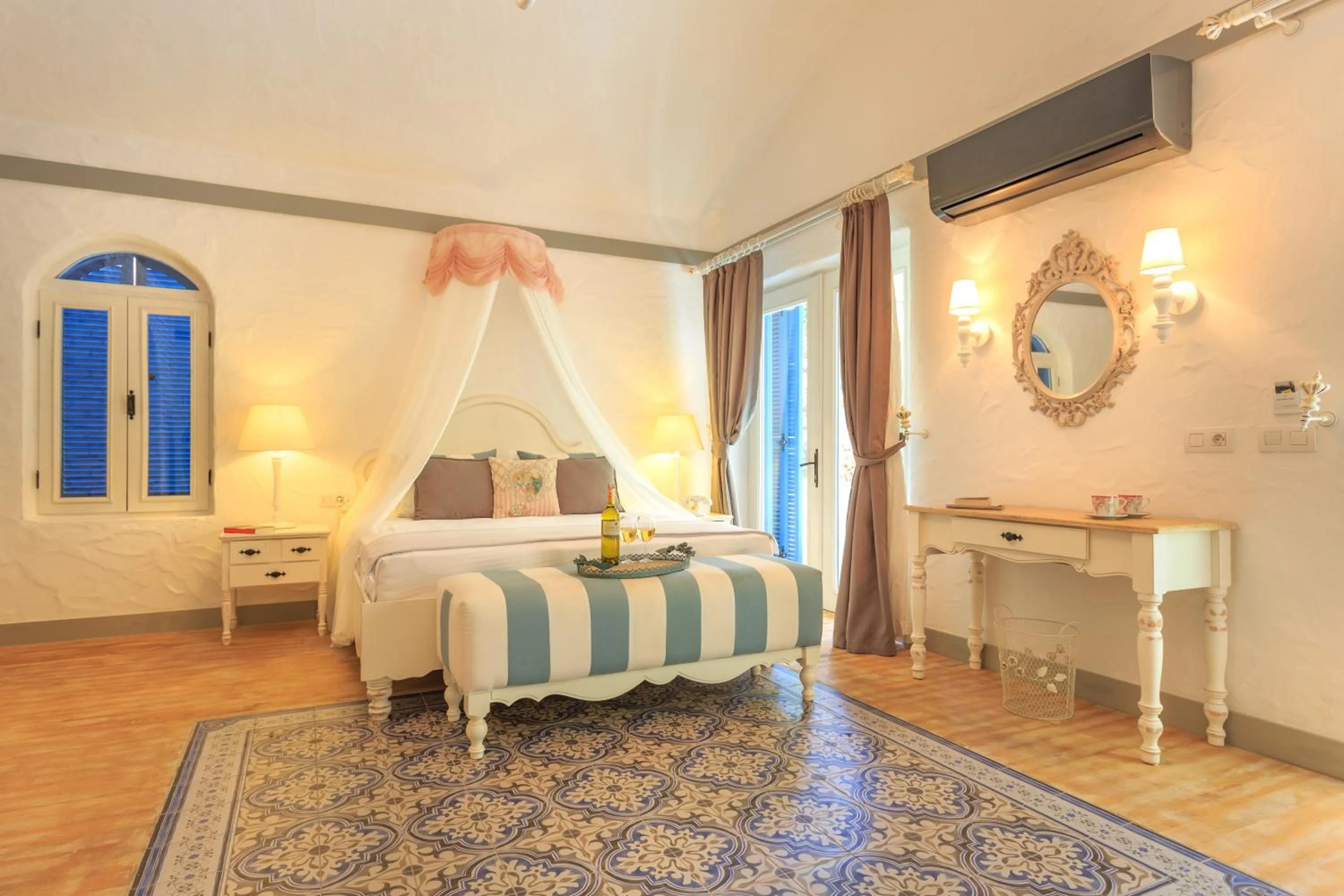 Bed in Flamingo Hotel & Spa - Pet Friendly