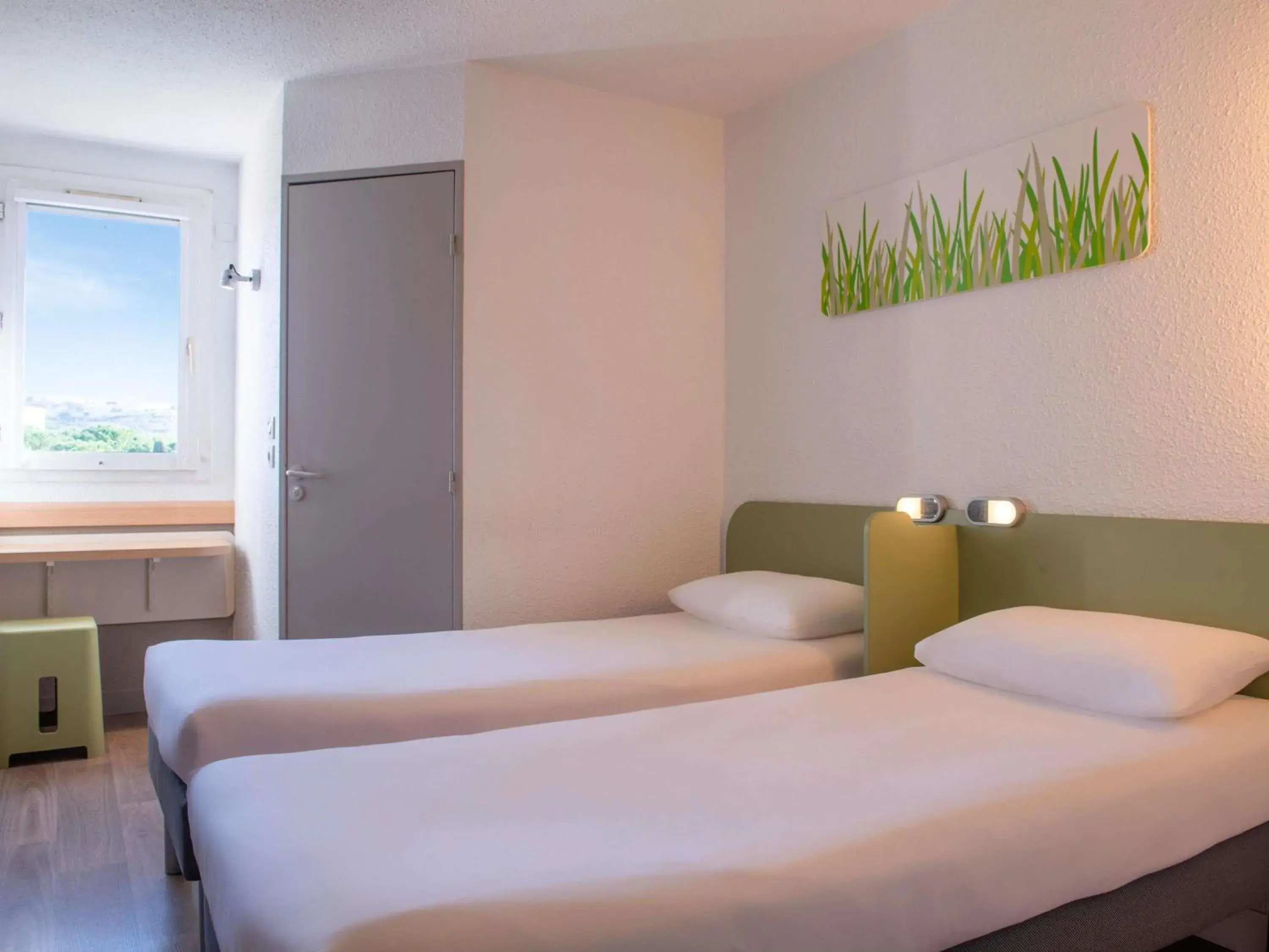 Twin Room in ibis budget Marseille Aeroport Provence Twin Room in ibis budget Marseille Aeroport Provence