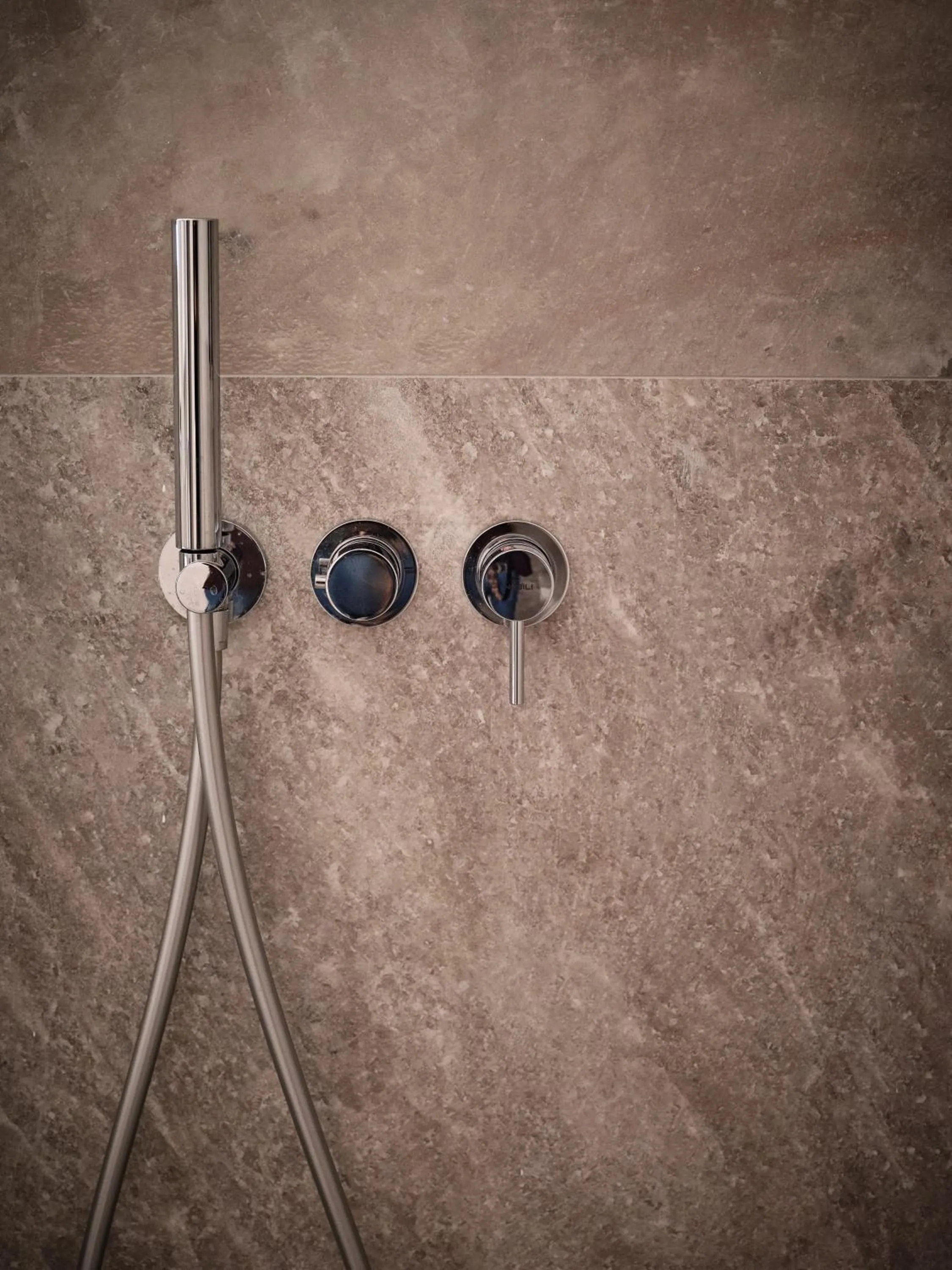 Shower in Il Leon D'Oro Bari - by Farace Hotels