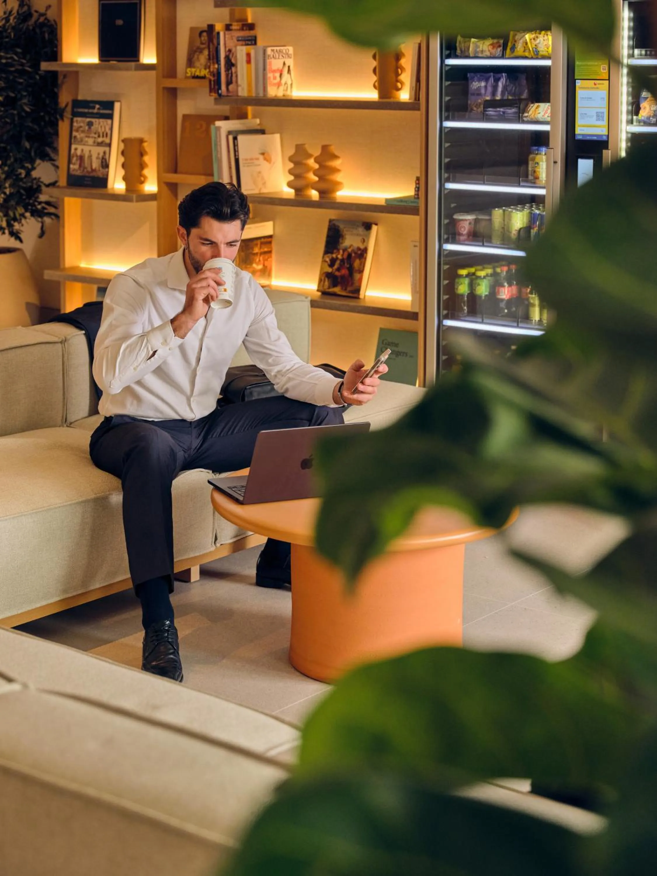 Library in Il Leon D'Oro Bari - by Farace Hotels