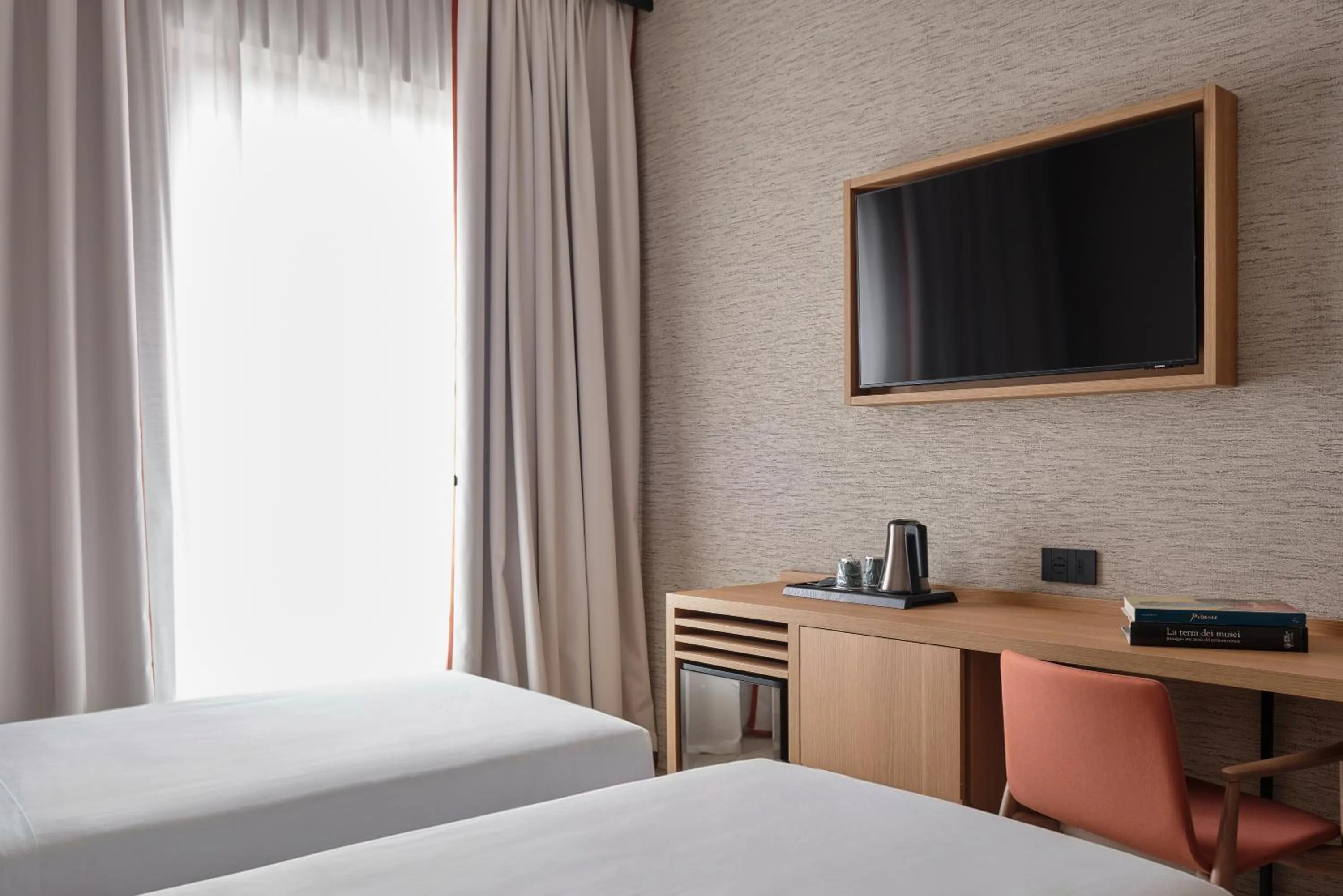 Bedroom, Bed in Il Leon D'Oro Bari - by Farace Hotels