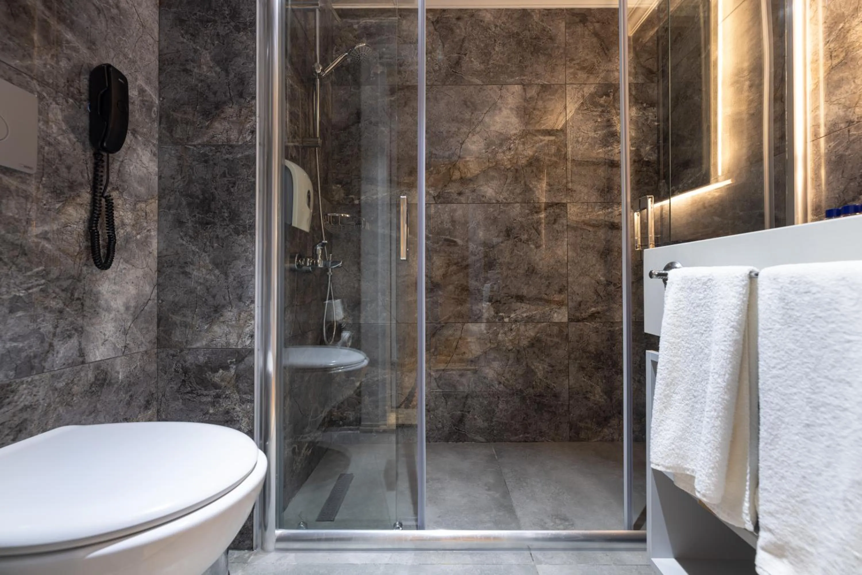 Bathroom in Crystal Flora Pearl Collection - Ultimate All Inclusive