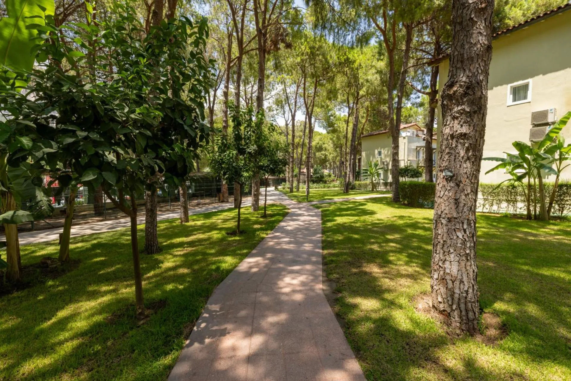 Garden view in Crystal Flora Pearl Collection - Ultimate All Inclusive