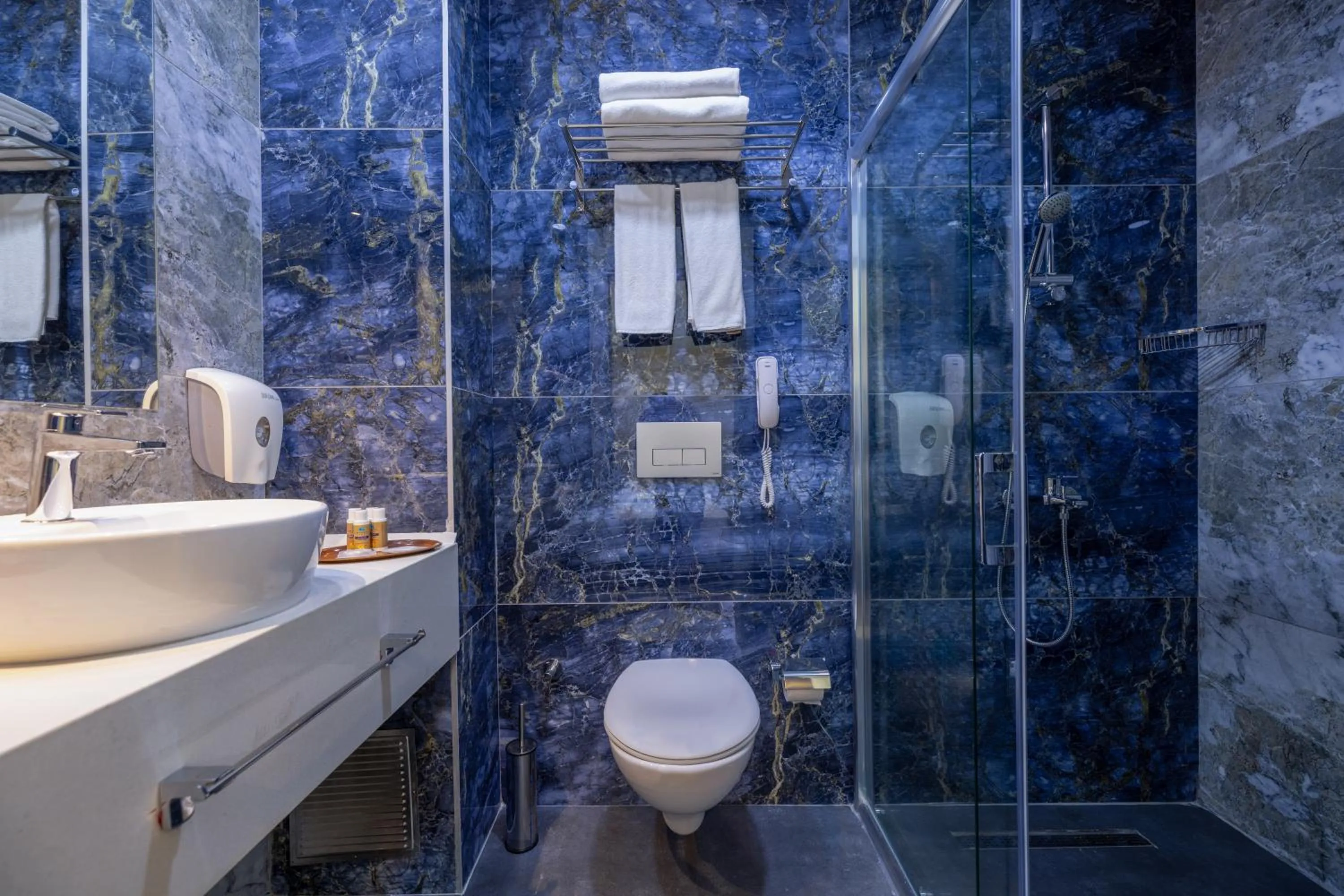 Bathroom in Crystal Flora Pearl Collection - Ultimate All Inclusive